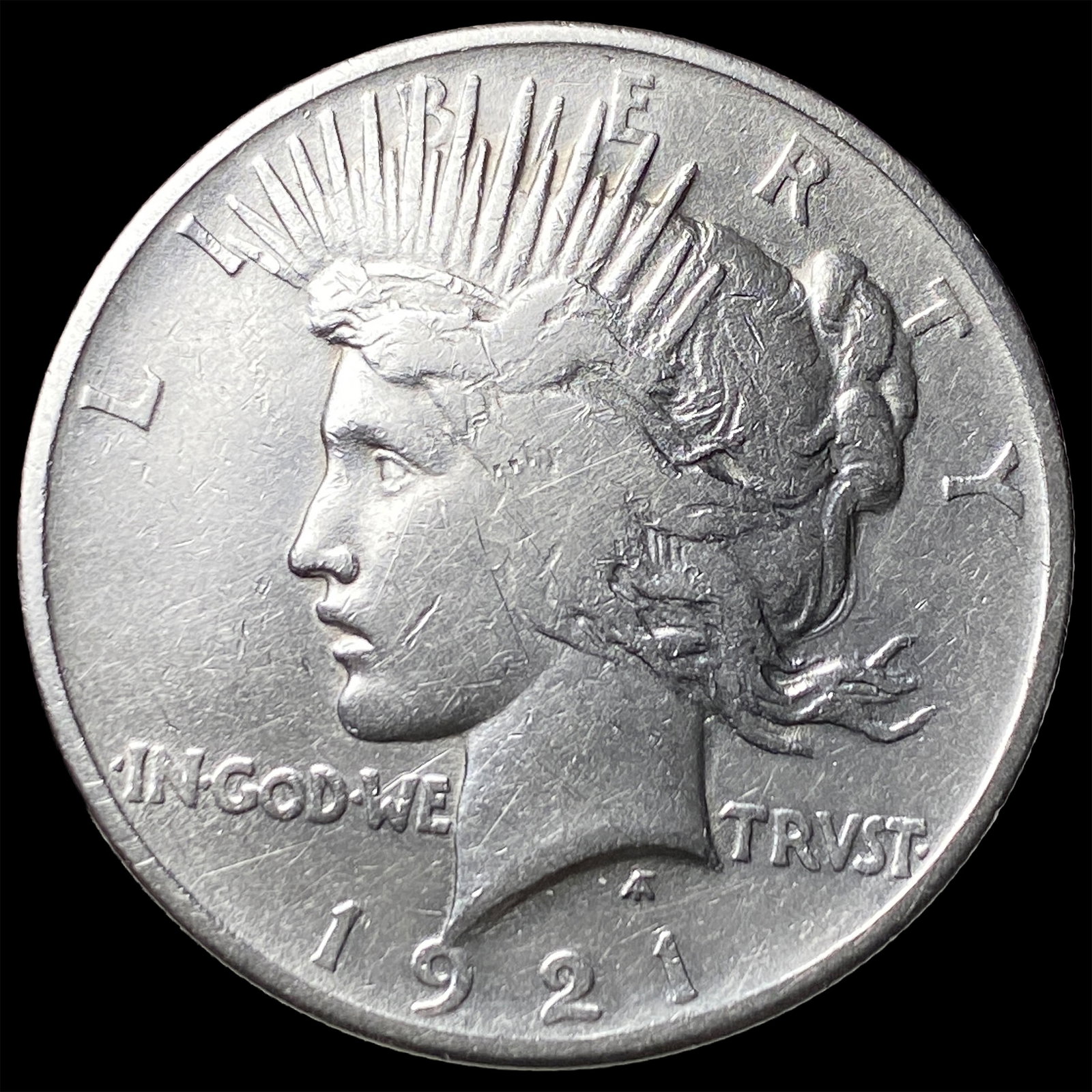 1921 Silver Peace Dollar LIGHTLY CIRCULATED (1 of 2)
