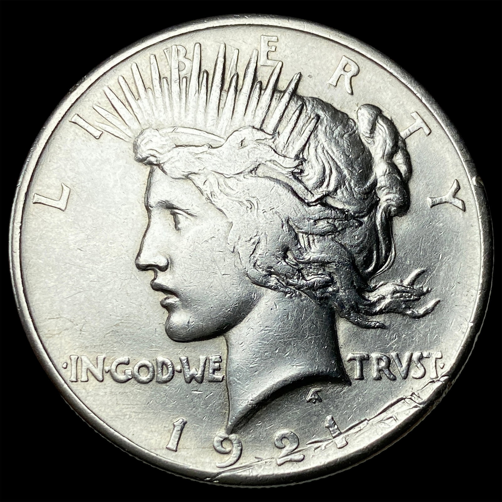 1924 Silver Peace Dollar NEARLY UNCIRCULATED (1 of 2)