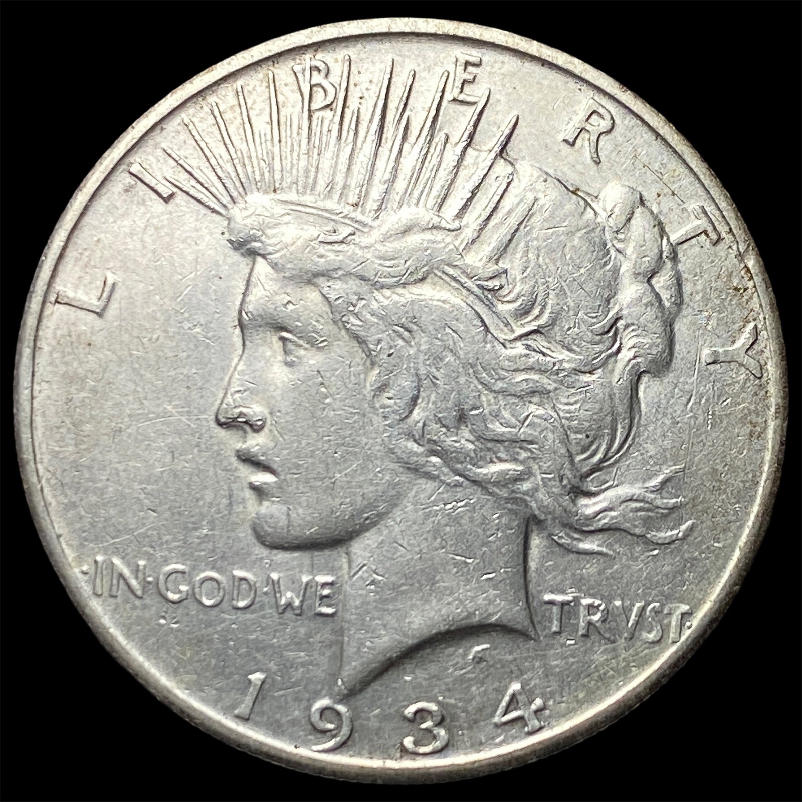 1934 Silver Peace Dollar NEARLY UNCIRCULATED (1 of 2)