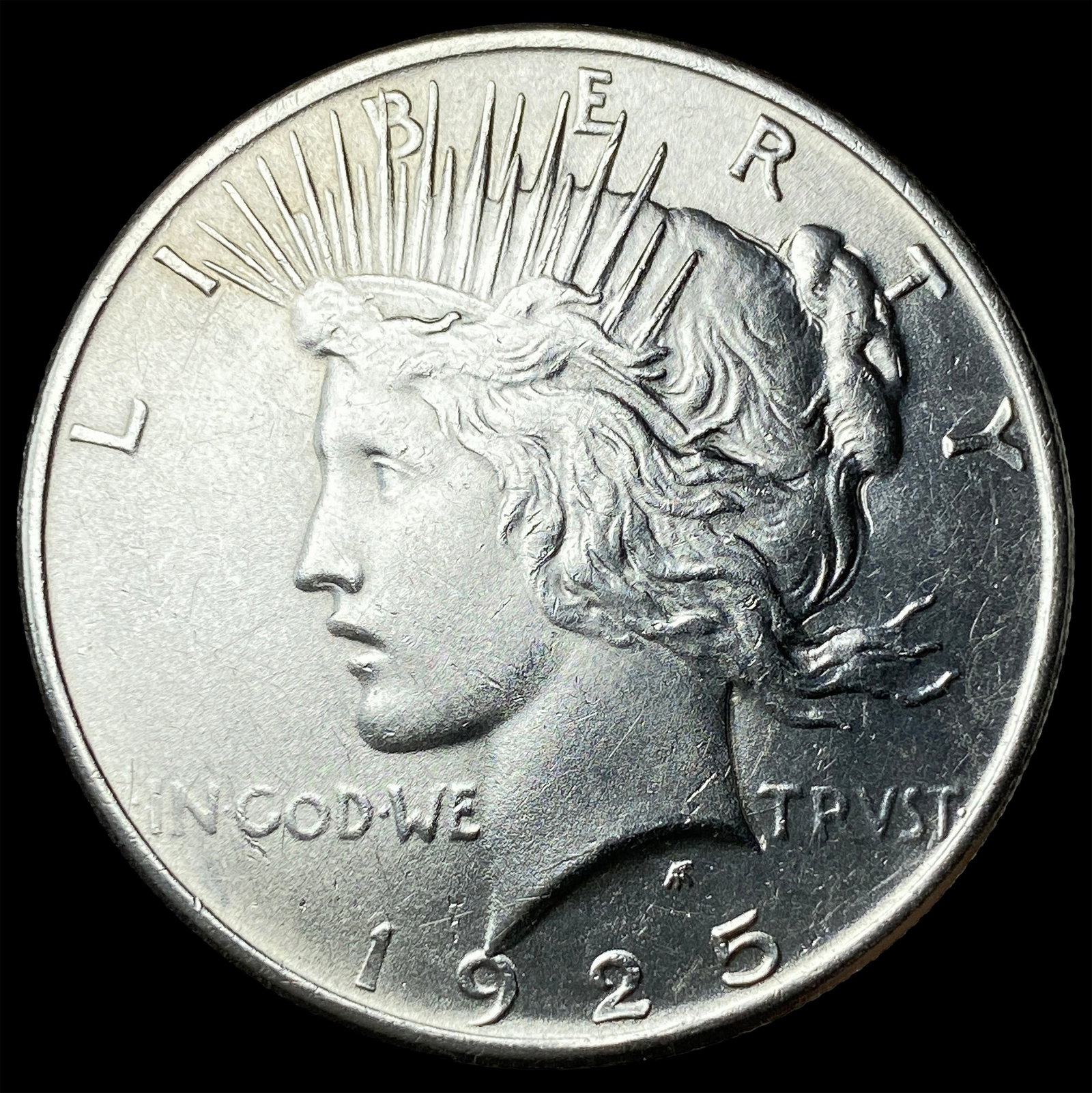 1925 Peace Silver Dollar UNCIRCULATED (1 of 2)