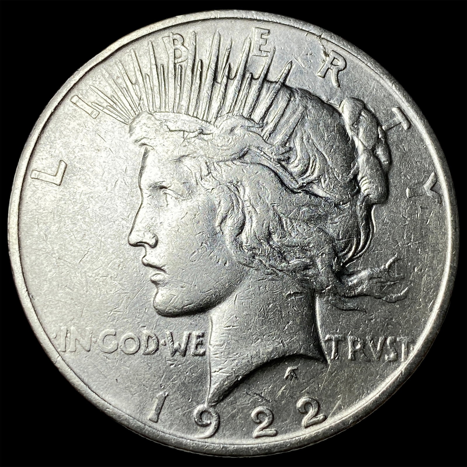 1922-D Silver Peace Dollar NEARLY UNCIRCULATED (1 of 2)