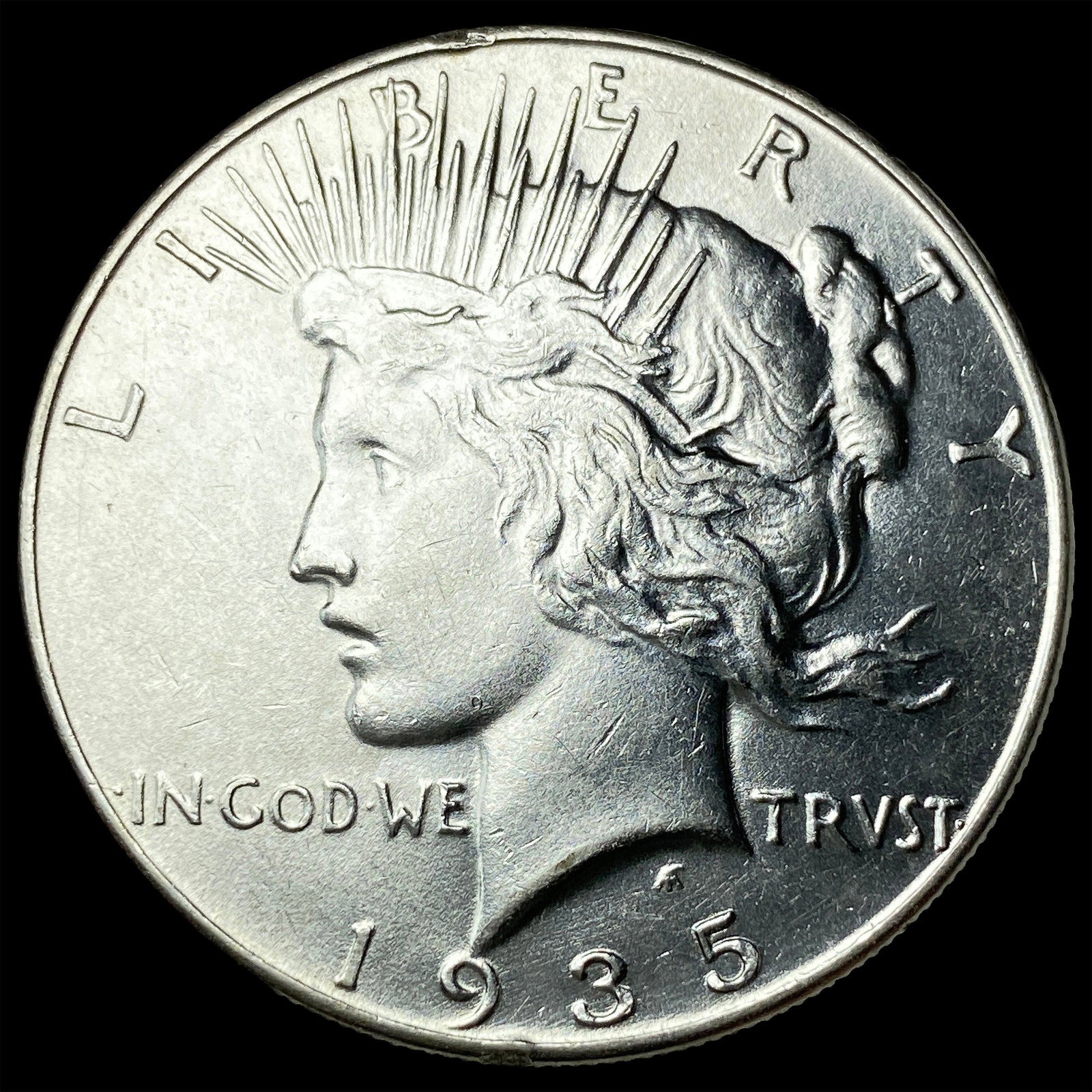 1935 Peace Silver Dollar UNCIRCULATED (1 of 2)