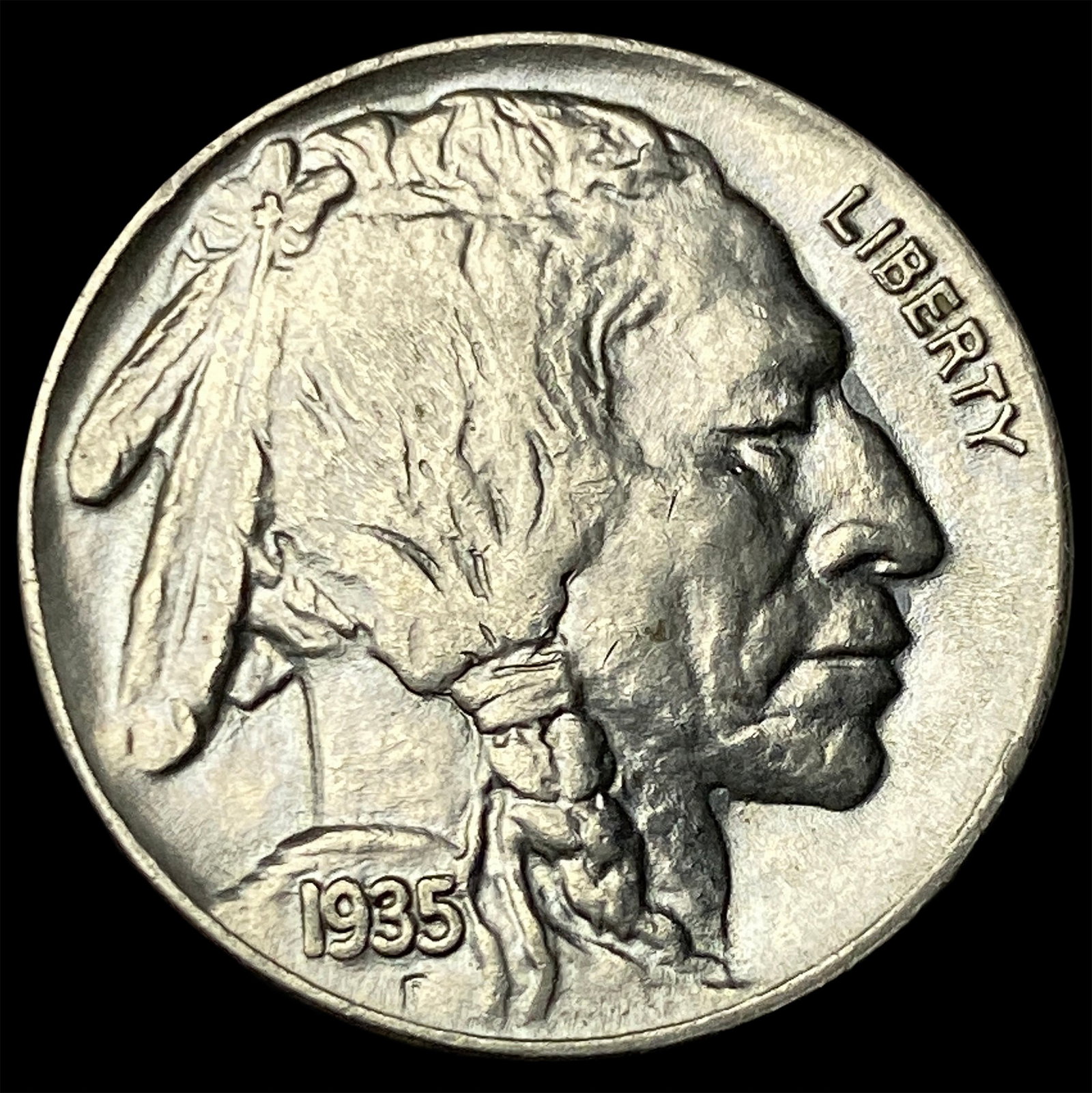 1935 Buffalo Nickel UNCIRCULATED (1 of 2)