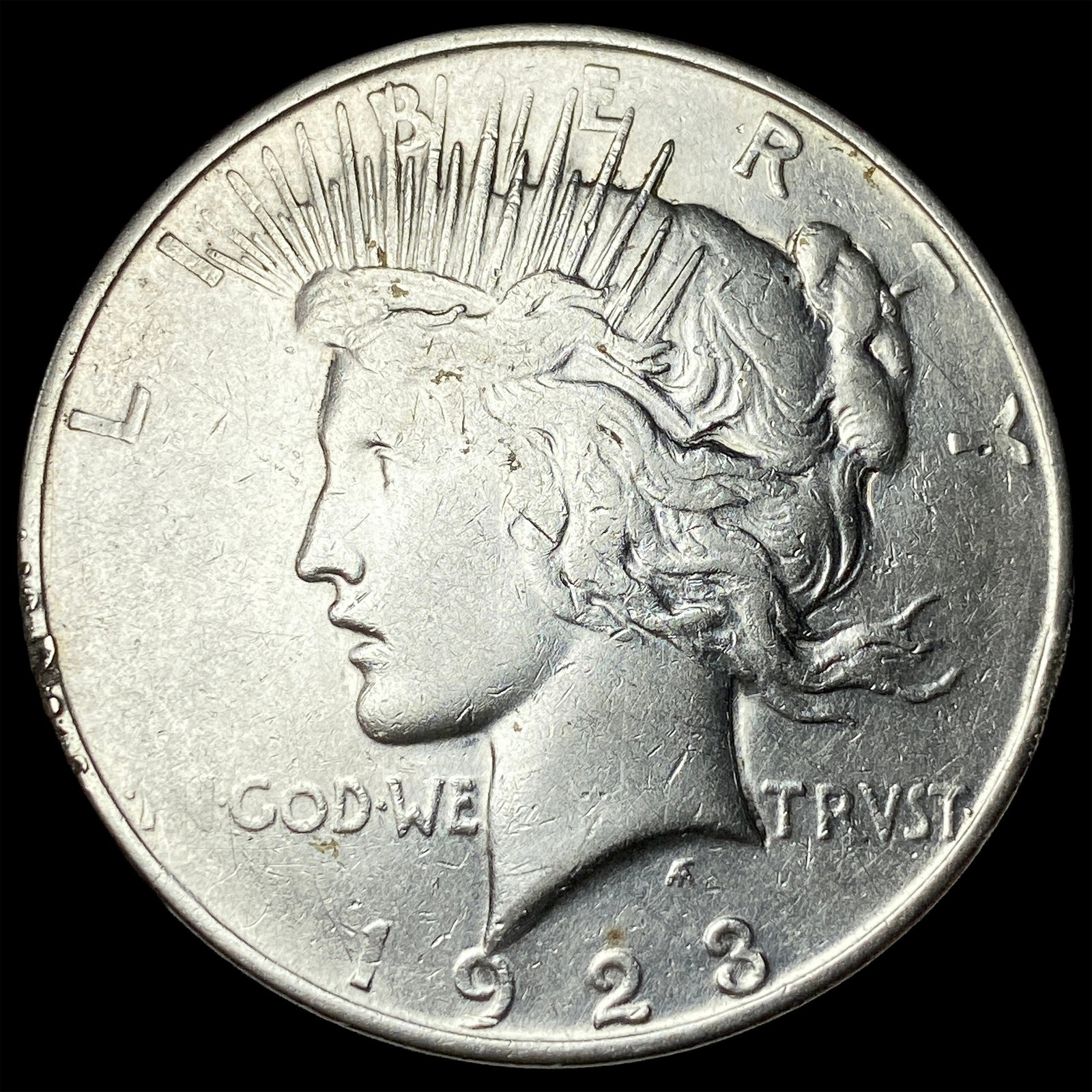 1923 Silver Peace Dollar NEARLY UNCIRCULATED (1 of 2)