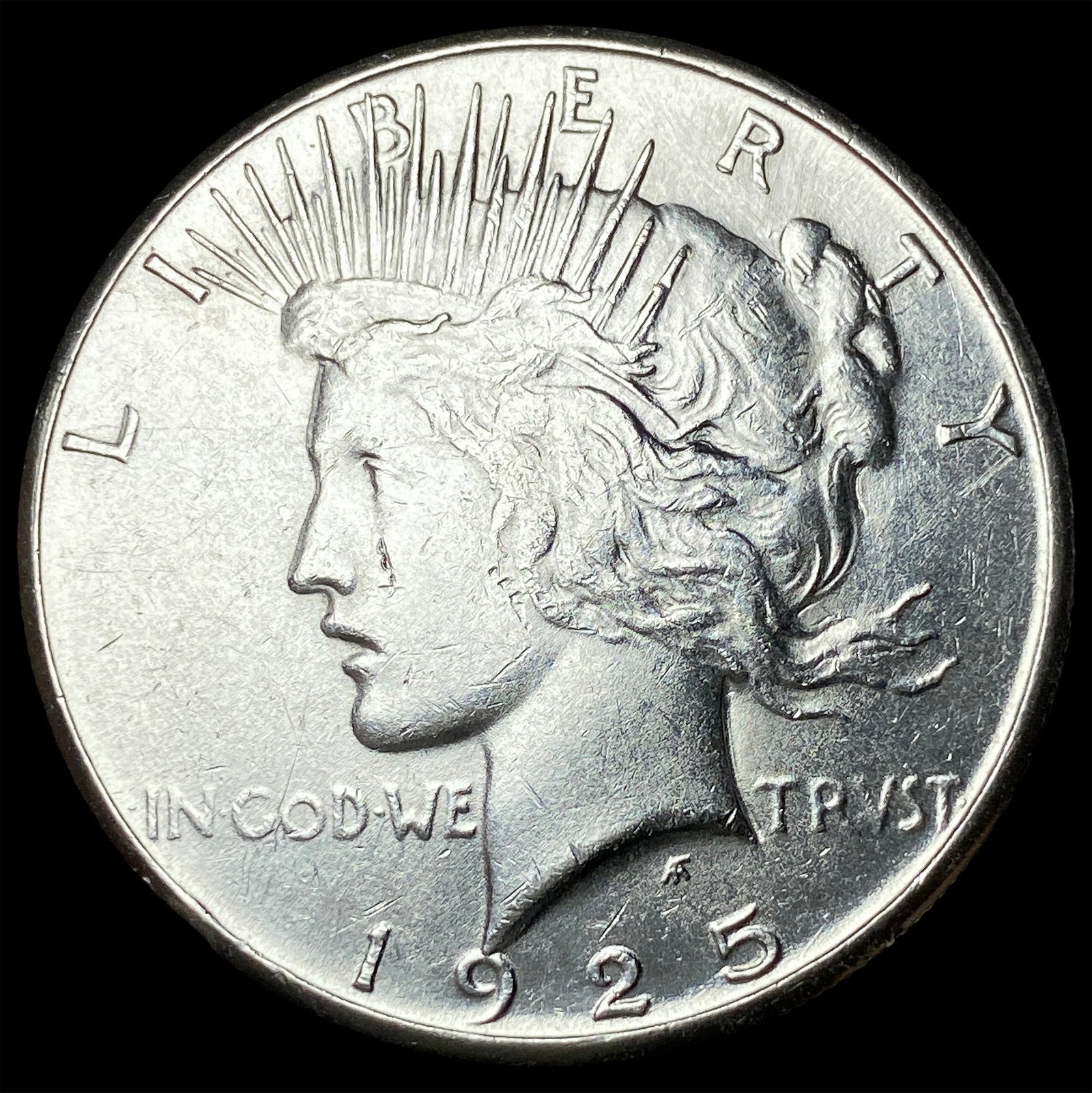 1925-S Silver Peace Dollar CLOSELY UNCIRCULATED (1 of 2)