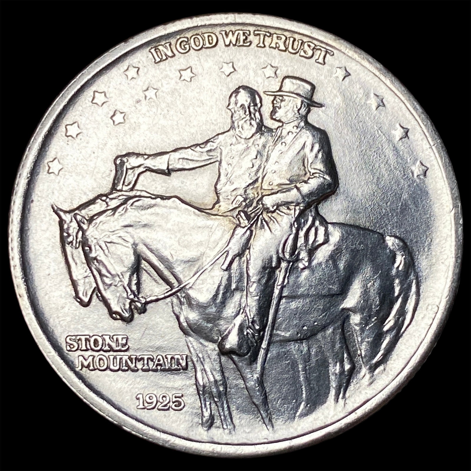 1925 Stone Mountain Silver Half Dollar UNCIRCULATED (1 of 2)