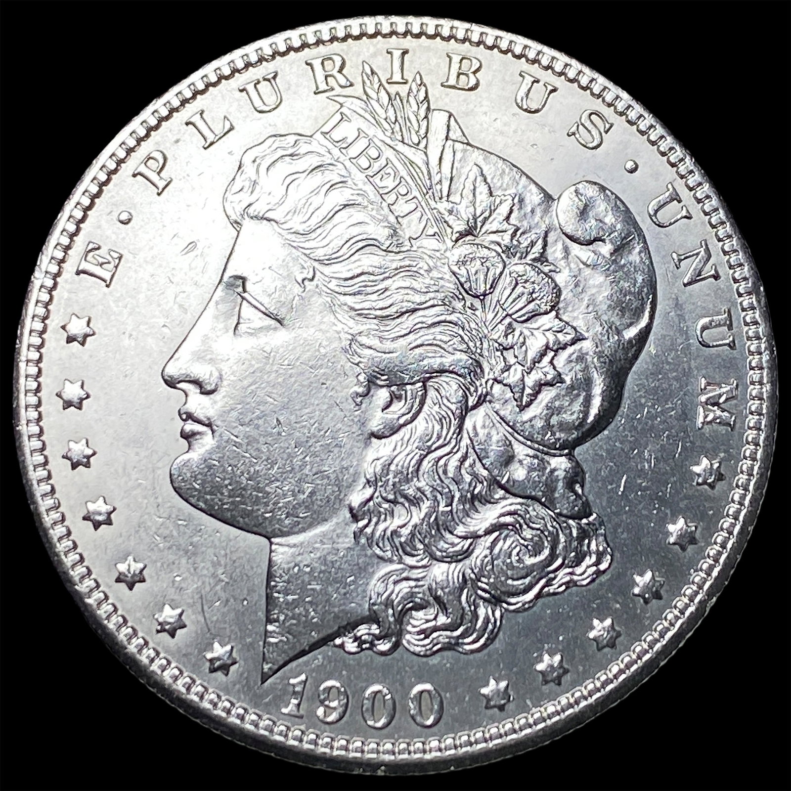 1900 Morgan Silver Dollar UNCIRCULATED (1 of 2)