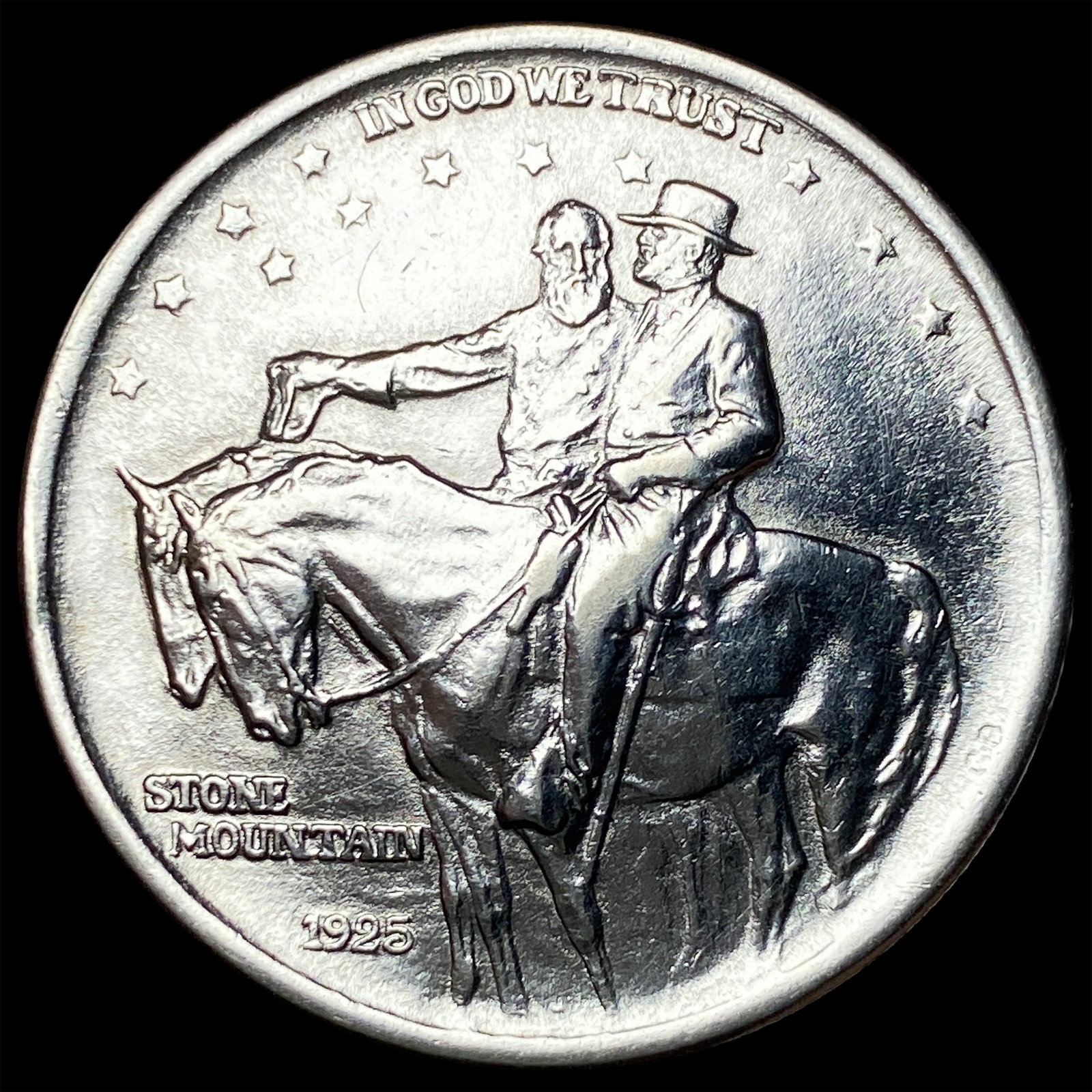 1925 Silver Half Dollar Stone Mountain UNCIRCULATED (1 of 2)