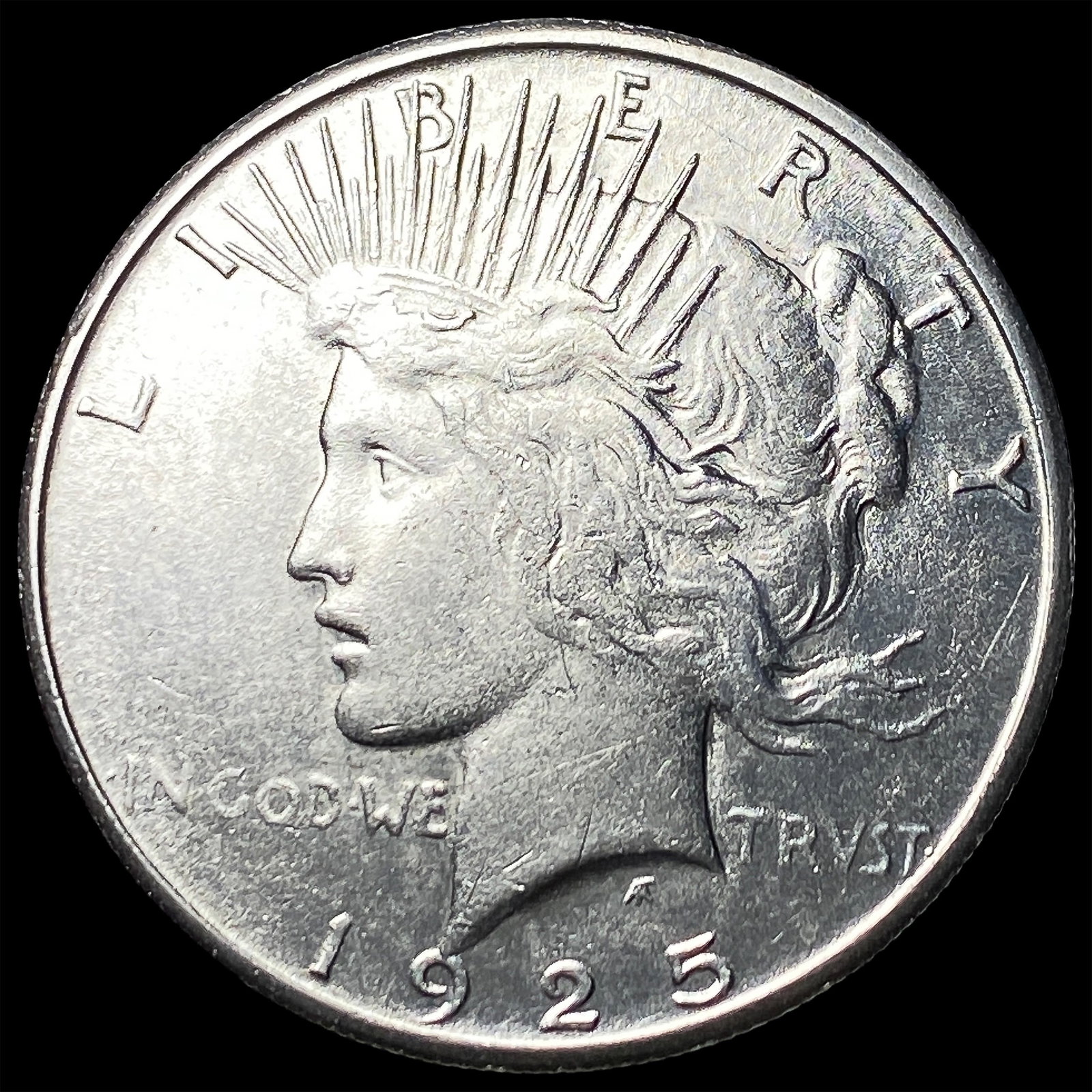 1925-S Silver Peace Dollar CLOSELY UNCIRCULATED (1 of 2)