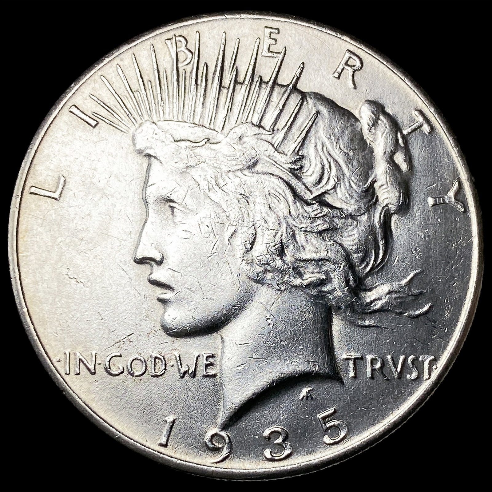1935 Silver Peace Dollar CLOSELY UNCIRCULATED: 1935 Silver Peace Dollar CLOSELY UNCIRCULATED