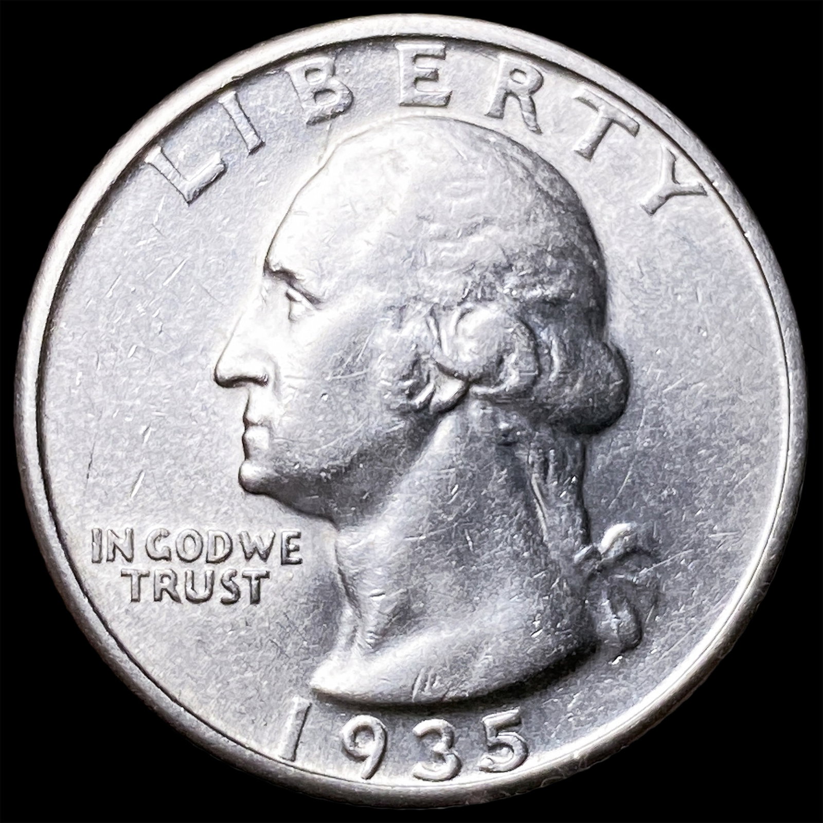 1935 Silver Washington Quarter CLOSELY UNCIRCULATED (1 of 2)