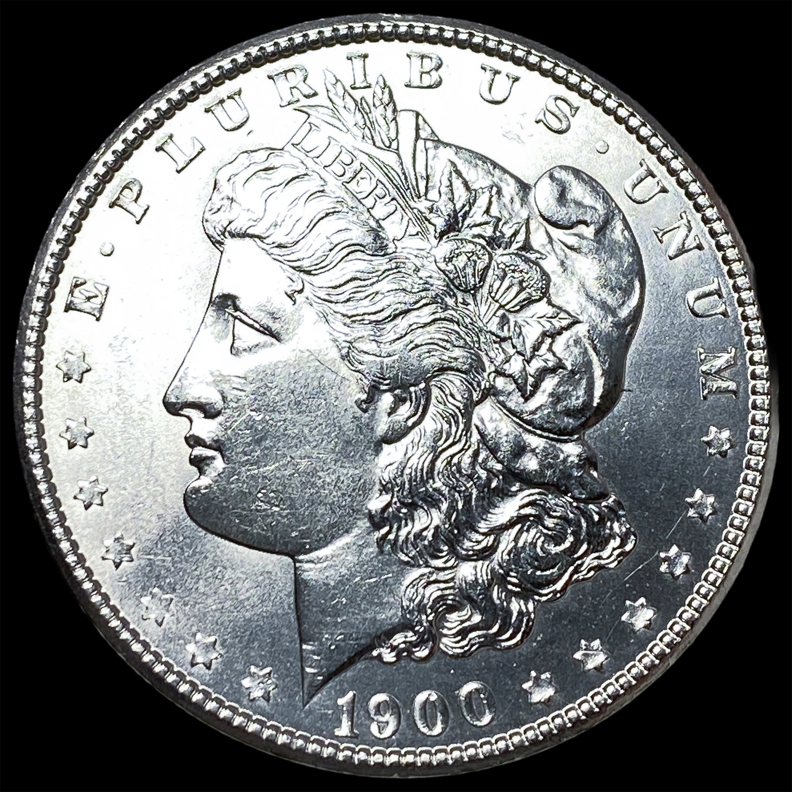 1900 Morgan Silver Dollar UNCIRCULATED (1 of 2)