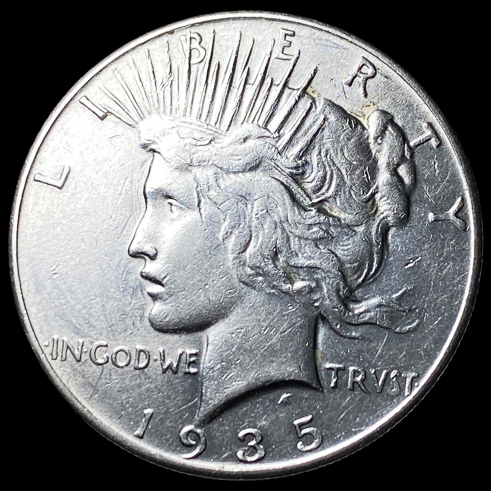 1935 Silver Peace Dollar CLOSELY UNCIRCULATED: 1935 Silver Peace Dollar CLOSELY UNCIRCULATED
