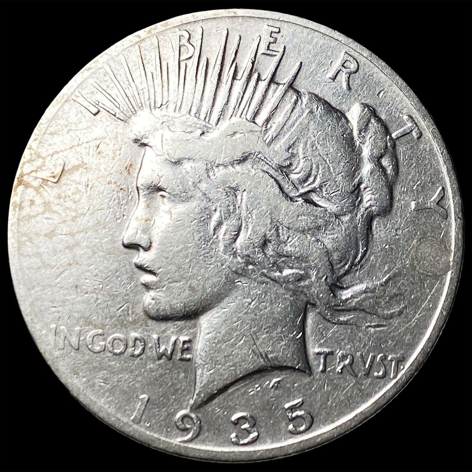 1935 Silver Peace Dollar NEARLY UNCIRCULATED (1 of 2)