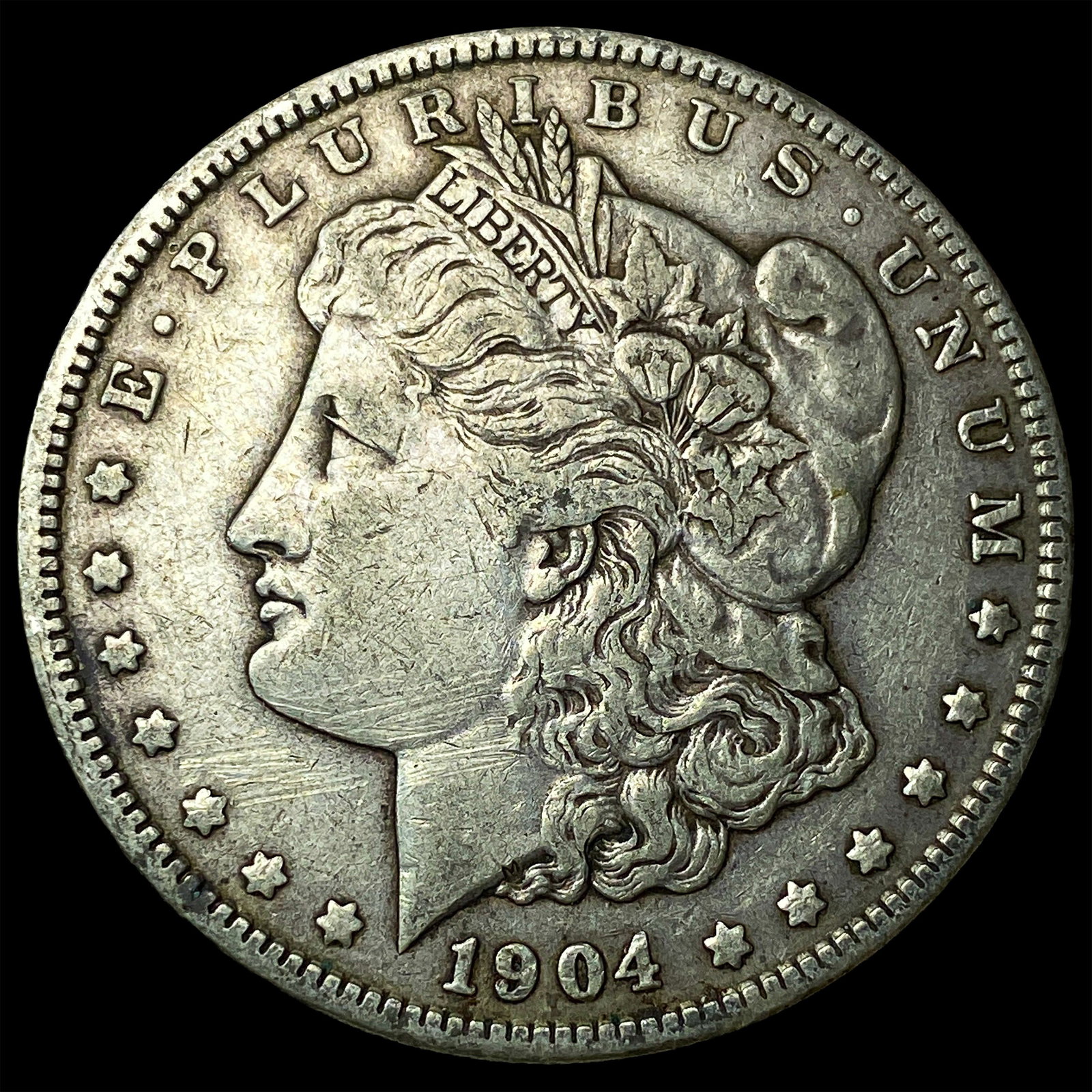 1904 Silver Morgan Dollar CLOSELY UNCIRCULATED (1 of 2)