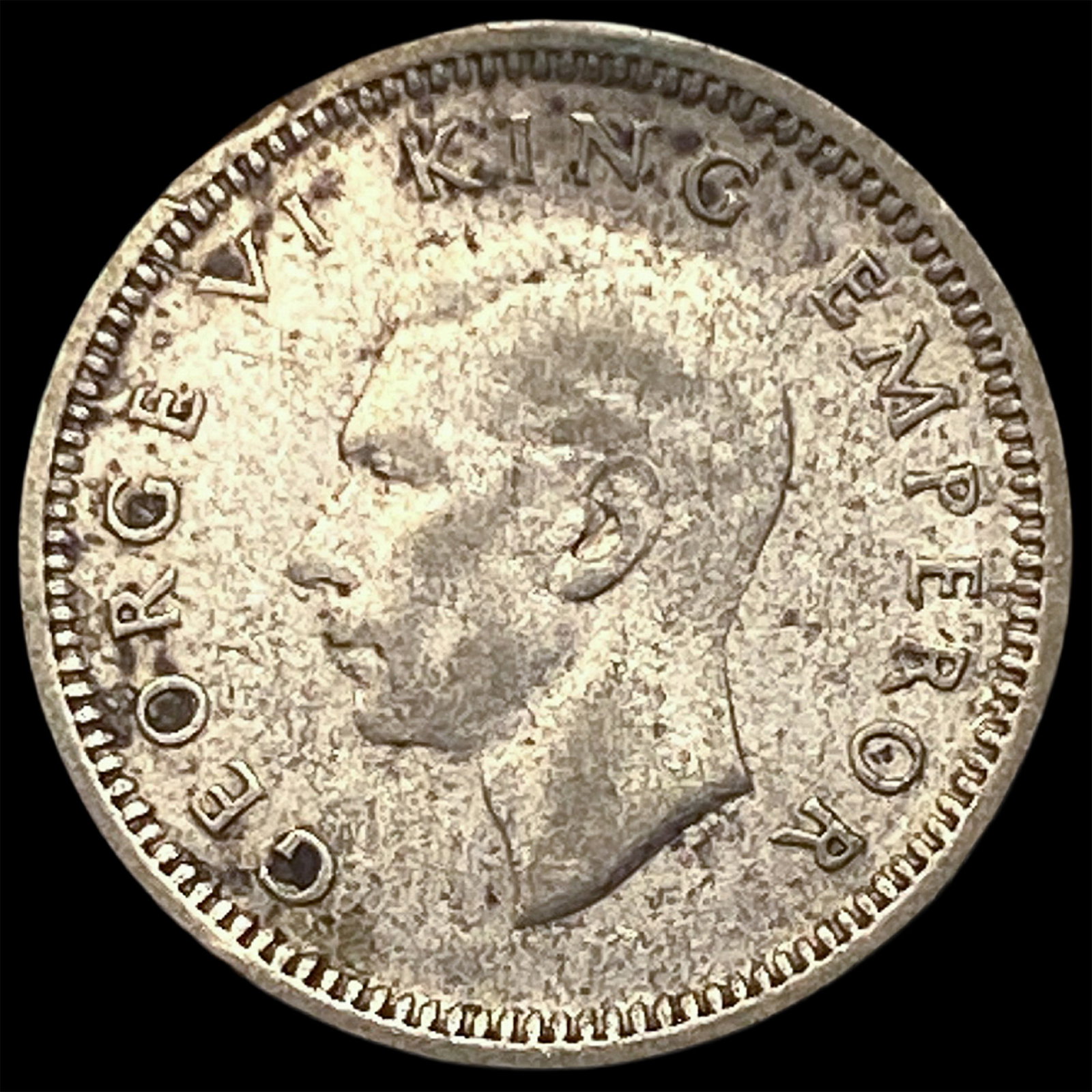 1942 New Zealand Silver 3 Pence (1 of 2)