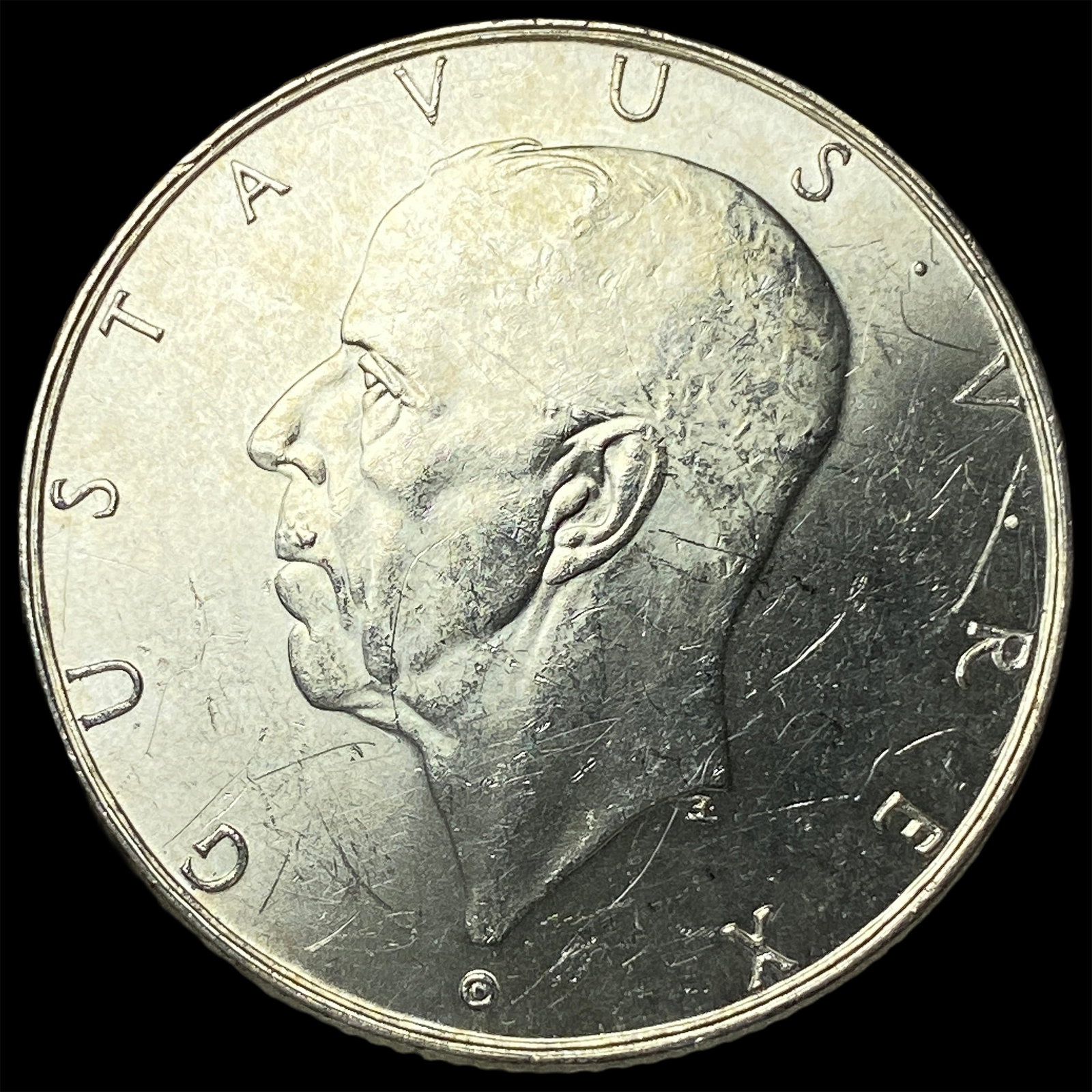 1938 Sweden Silver 2 Kroner UNCIRCULATED (1 of 2)
