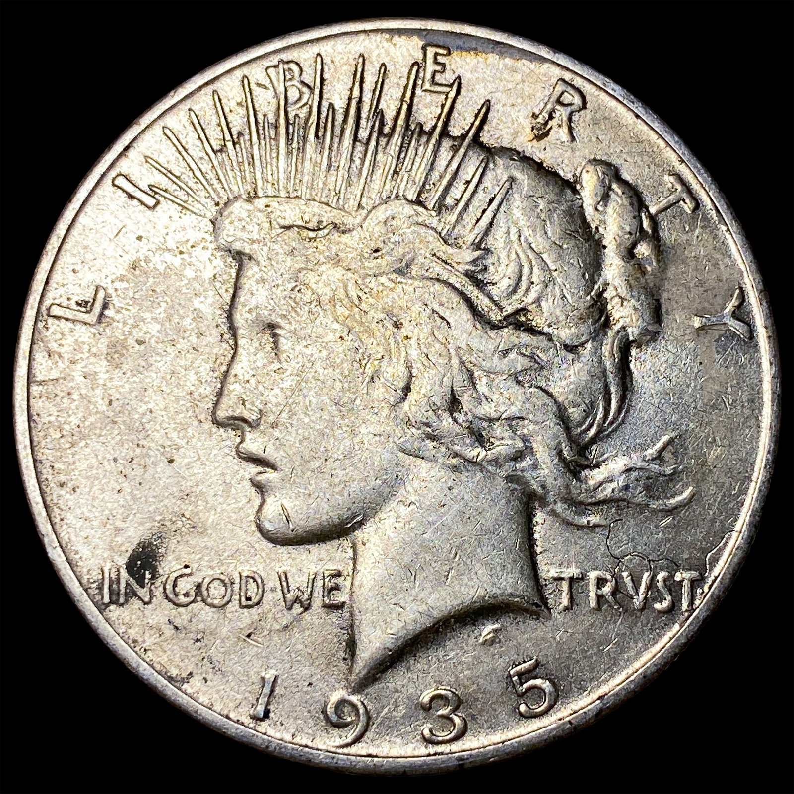 1935 Silver Peace Dollar NEARLY UNCIRCULATED (1 of 2)