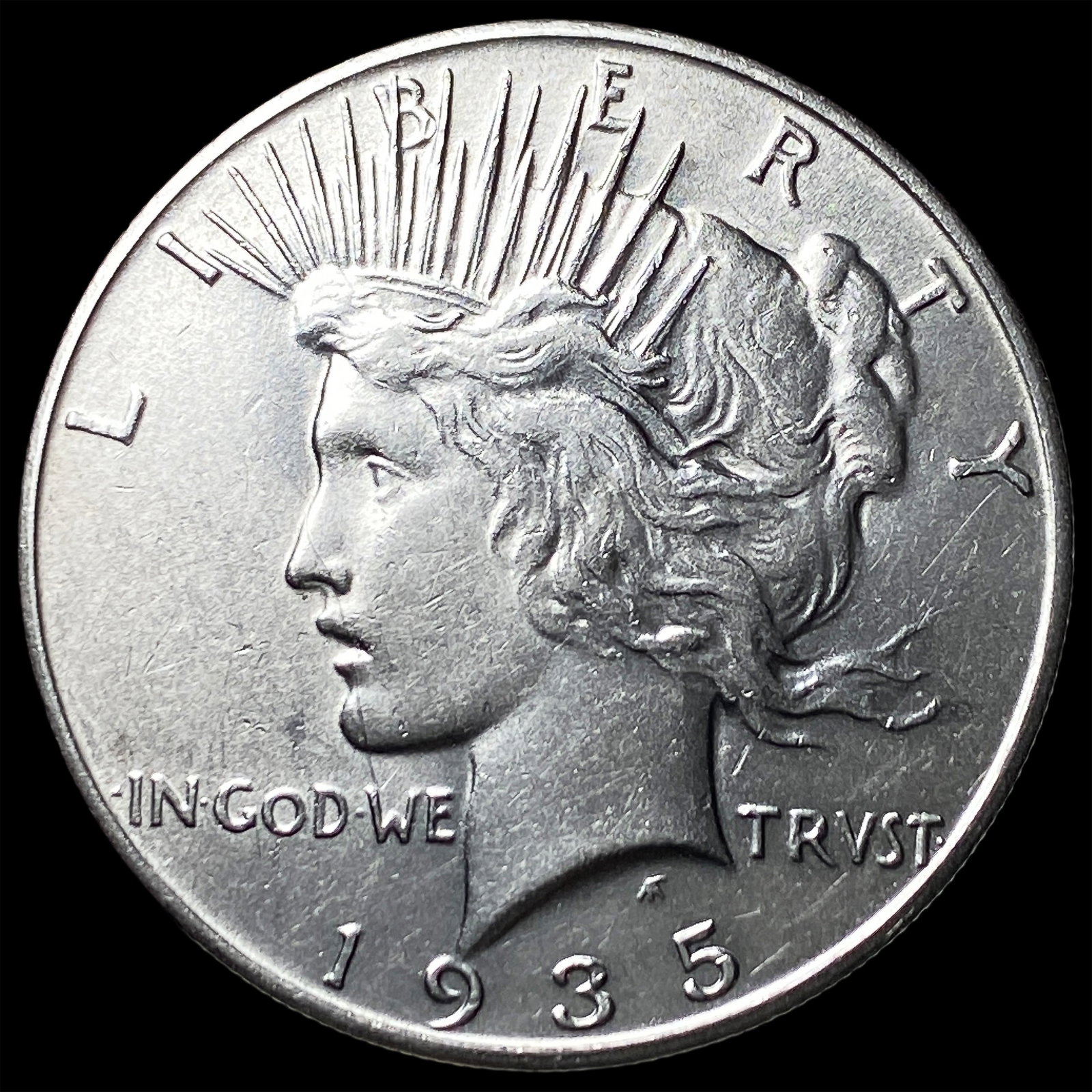 1935 Silver Peace Dollar CLOSELY UNCIRCULATED: 1935 Silver Peace Dollar CLOSELY UNCIRCULATED