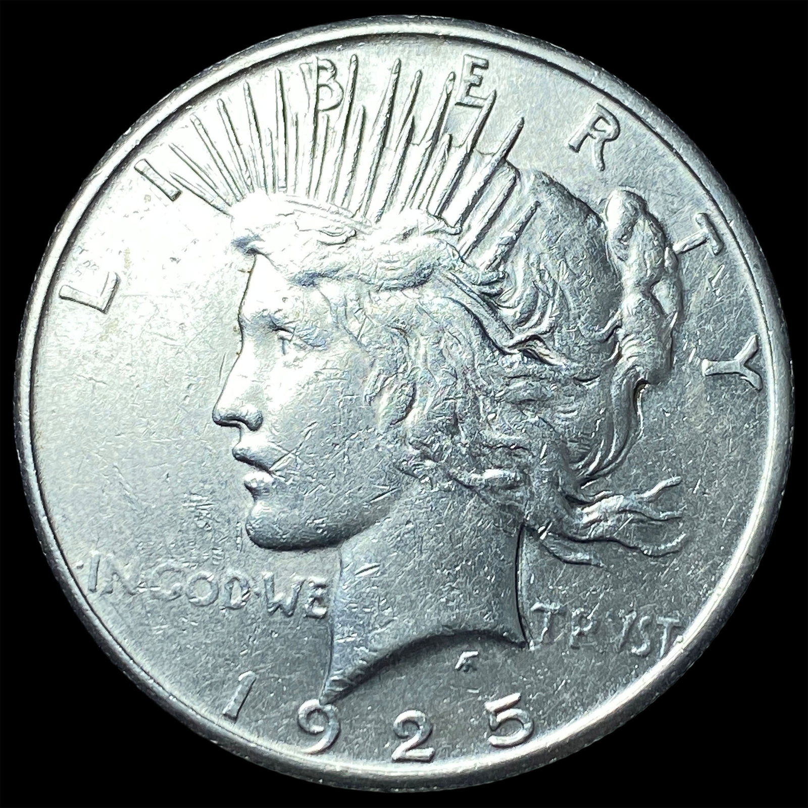 1925-S Silver Peace Dollar NEARLY UNCIRCULATED: 1925-S Silver Peace Dollar NEARLY UNCIRCULATED