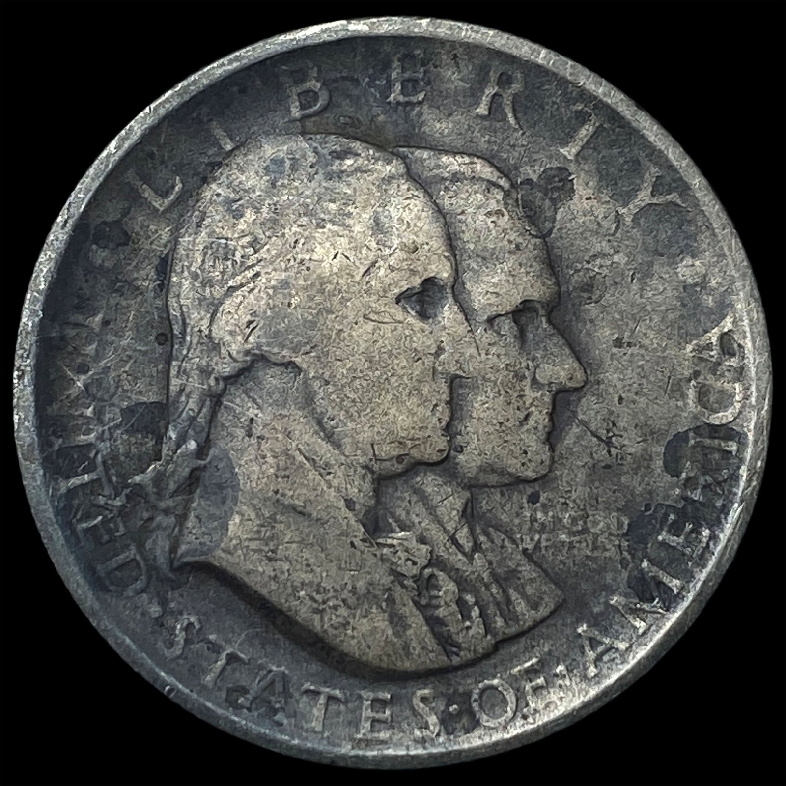 1926 Silver Sesquicentennial Half Dollar CLOSELY UNCIRCULATED: 1926 Silver Sesquicentennial Half Dollar CLOSELY UNCIRCULATED