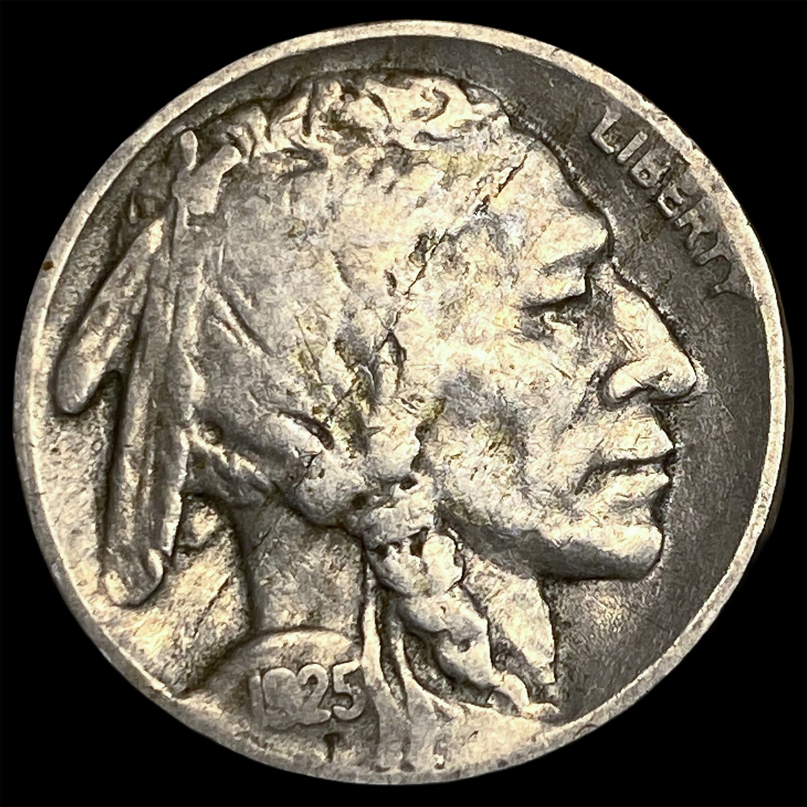 1925-S Buffalo Nickel ABOUT UNCIRCULATED (1 of 2)