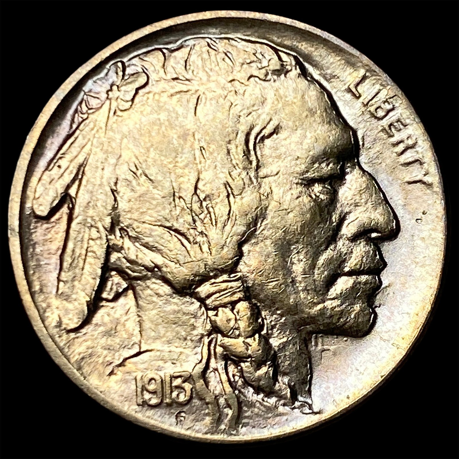 1913-D Type 2 Buffalo Nickel CLOSELY UNCIRCULATED (1 of 2)