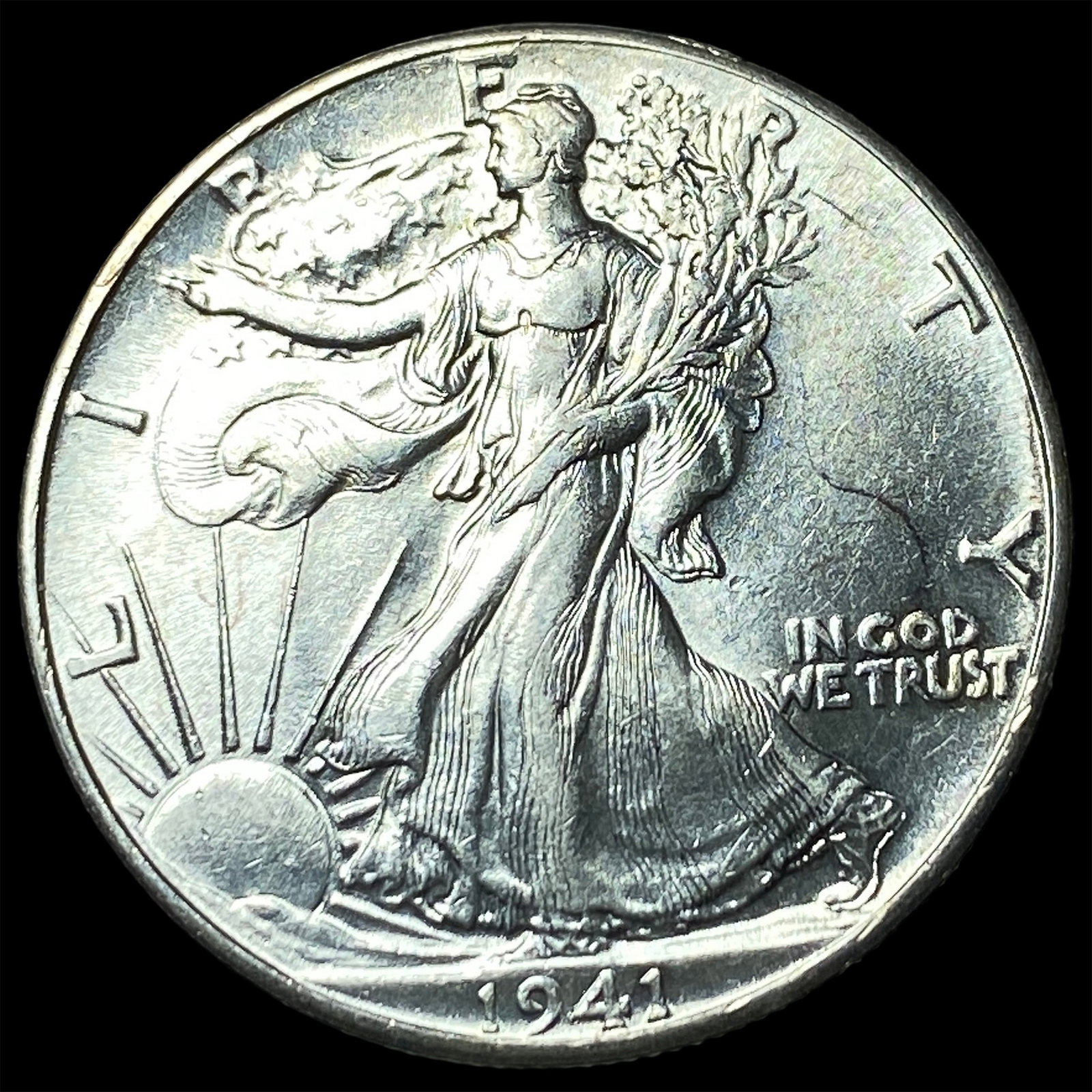 1941 Walking Liberty Half Dollar UNCIRCULATED (1 of 2)