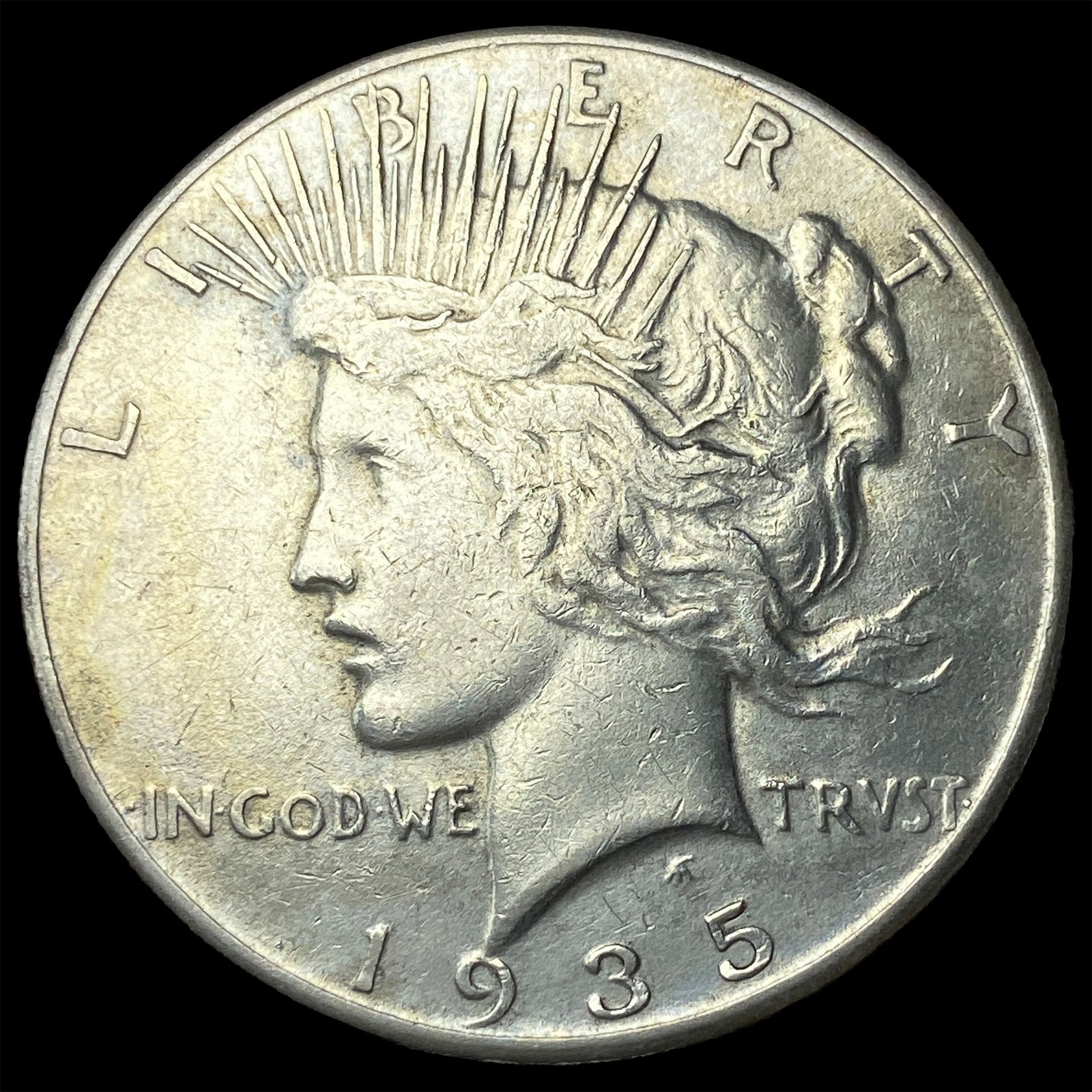 1935 Silver Peace Dollar NEARLY UNCIRCULATED (1 of 2)