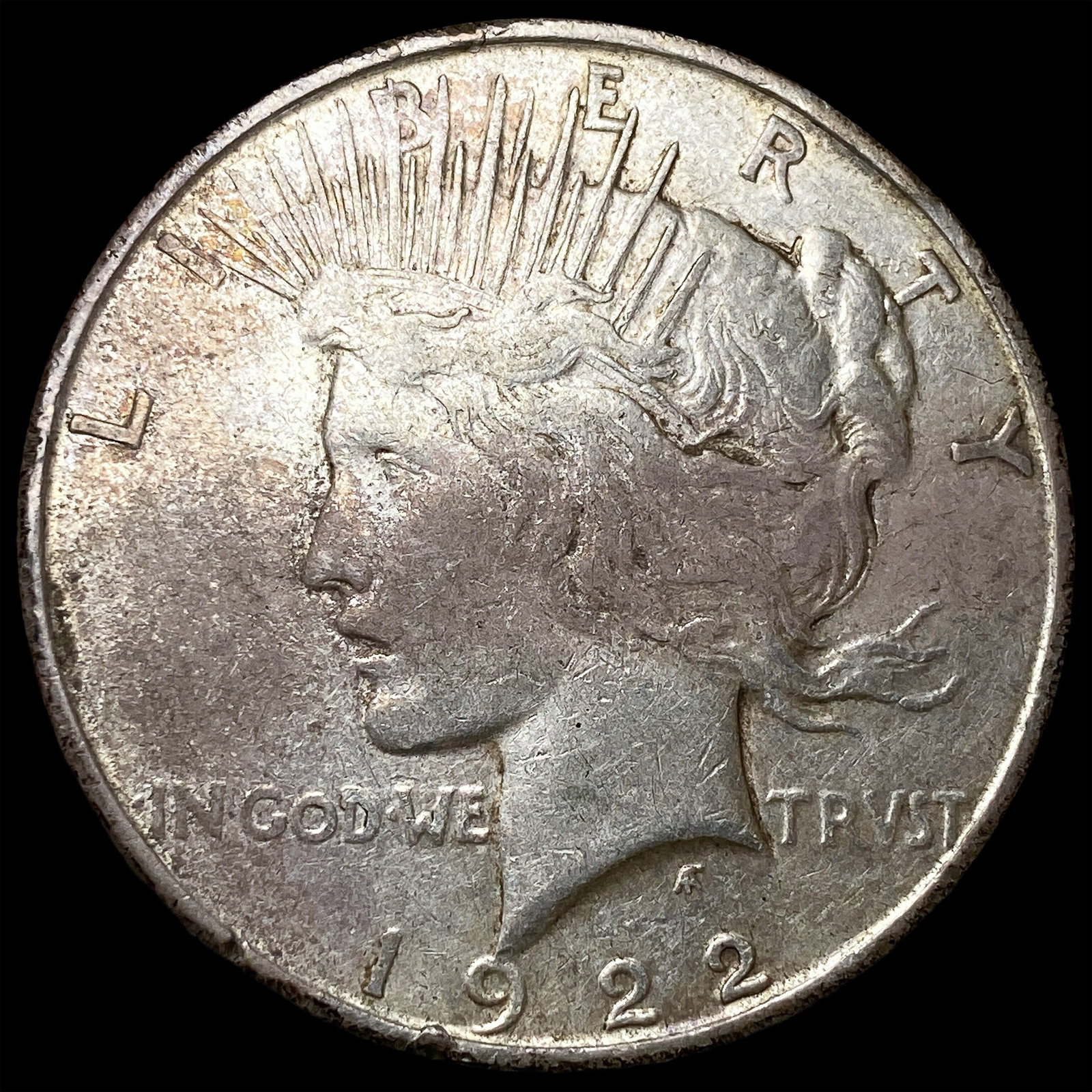 1922-D Silver Peace Dollar NEARLY UNCIRCULATED (1 of 2)