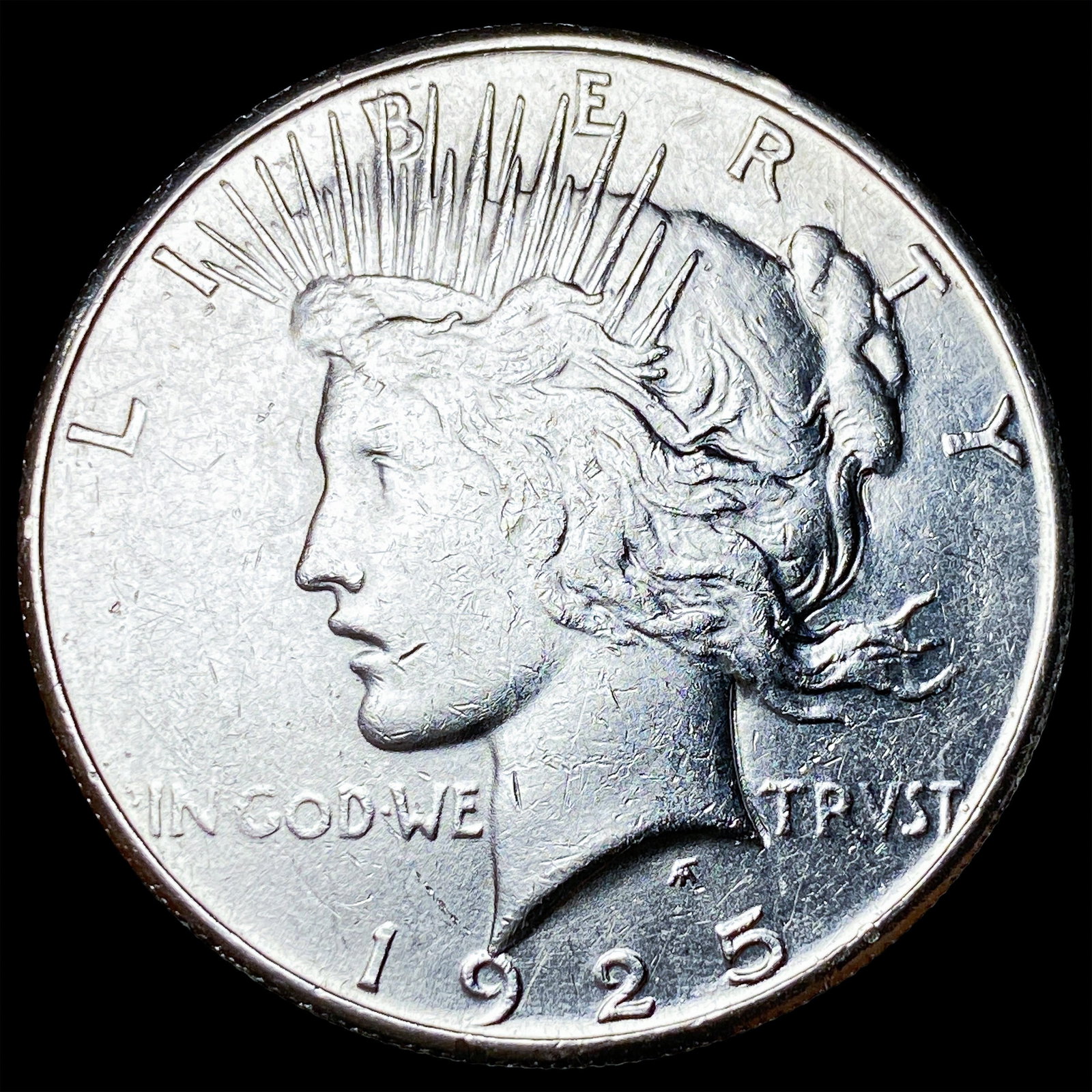 1925-S Silver Peace Dollar CLOSELY UNCIRCULATED (1 of 2)
