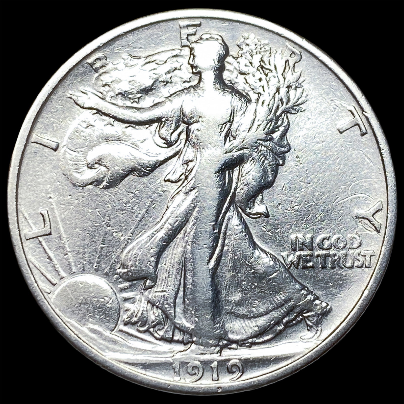 1919 Walking Liberty Half Dollar LIGHTLY CIRCULATED: 1919 Walking Liberty Half Dollar LIGHTLY CIRCULATED