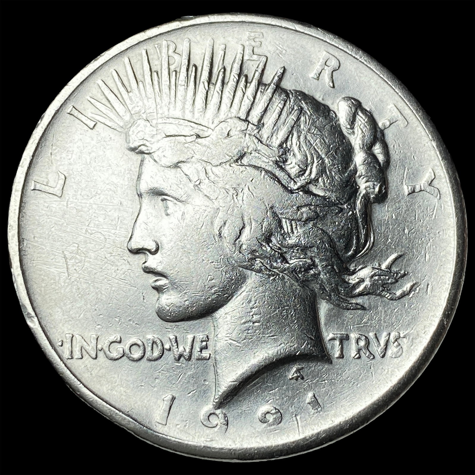 1921 Silver Peace Dollar CLOSELY UNCIRCULATED (1 of 2)