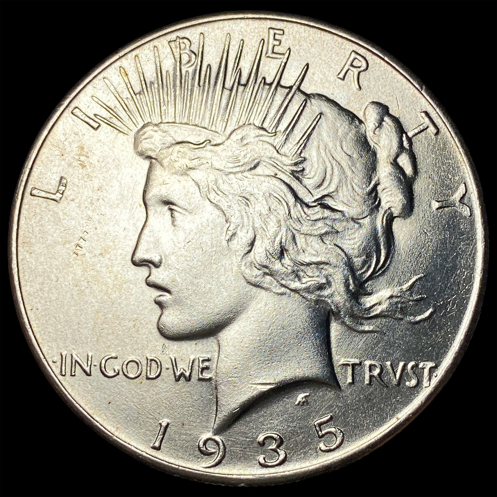 1935 Silver Peace Dollar UNCIRCULATED (1 of 2)