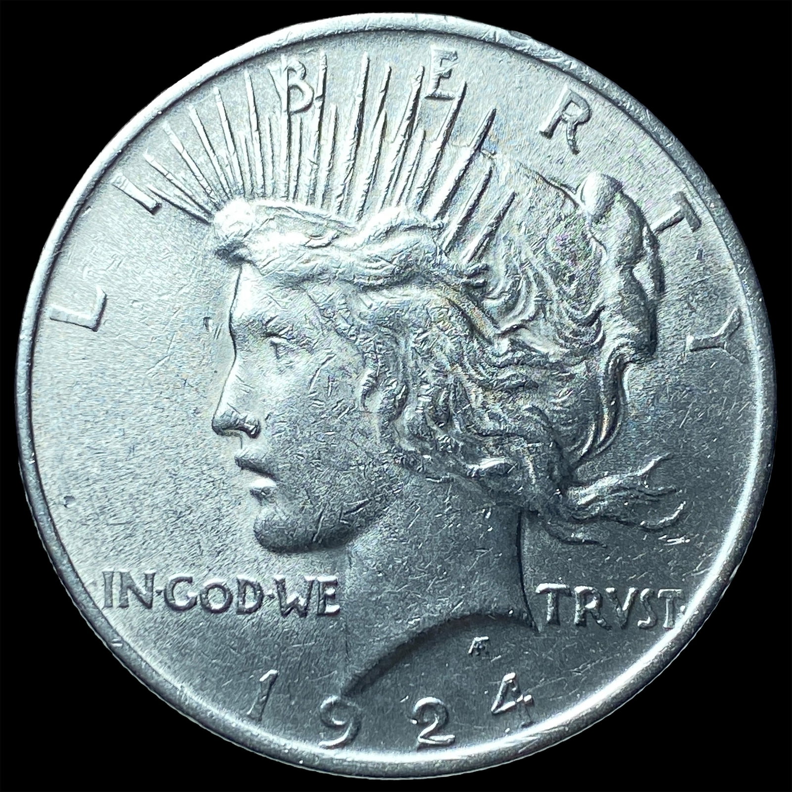 1924 Silver Peace Dollar CLOSELY UNCIRCULATED (1 of 2)