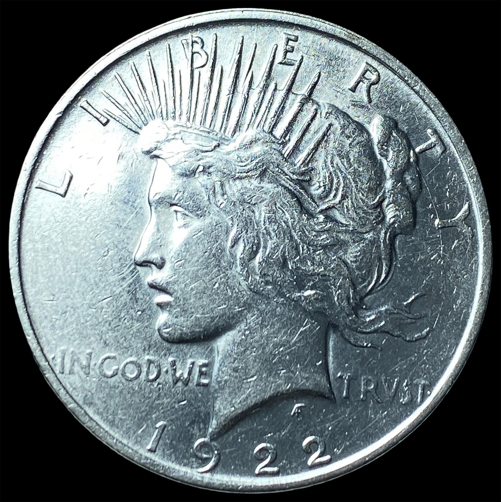 1922-D Silver Peace Dollar CLOSELY UNCIRCULATED: 1922-D Silver Peace Dollar CLOSELY UNCIRCULATED