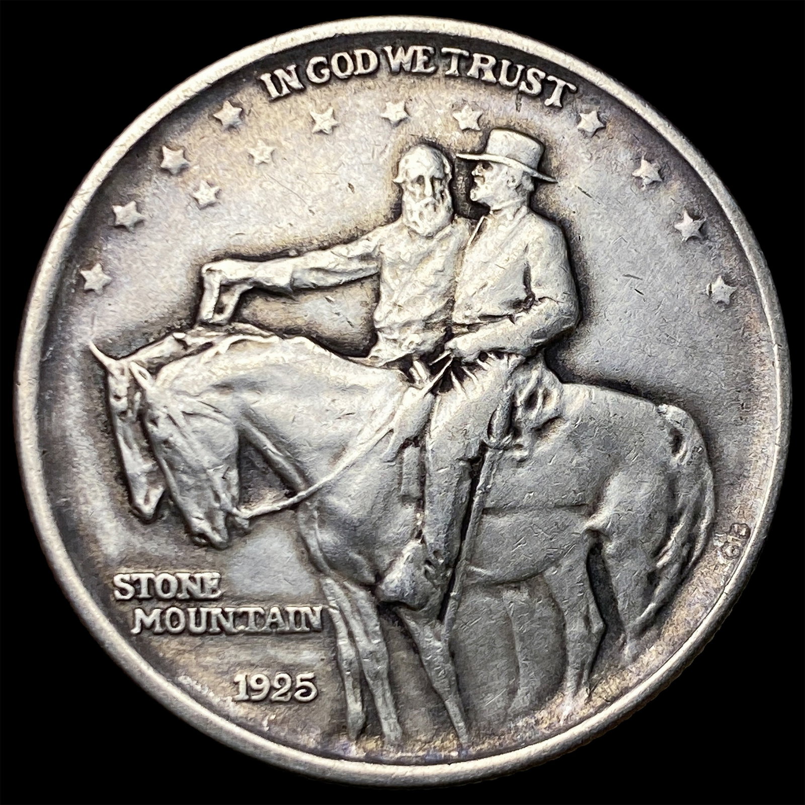 1925 Silver Stone Mountain Half Dollar NEARLY UNCIRCULATED: 1925 Silver Stone Mountain Half Dollar NEARLY UNCIRCULATED