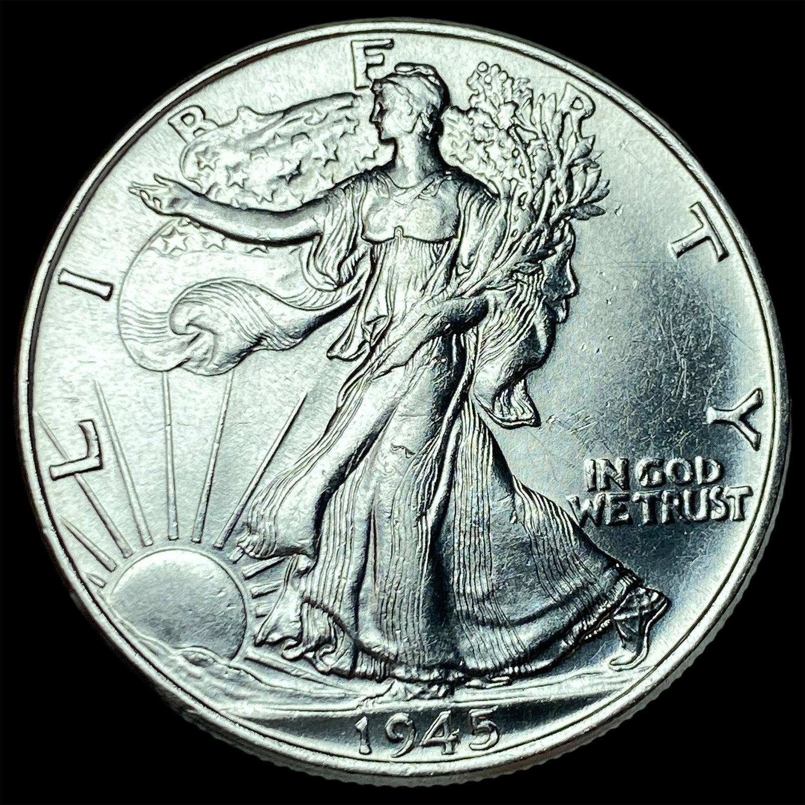 1945 Silver Half Dollar (Walking Liberty) UNCIRCULATED: 1945 Silver Half Dollar (Walking Liberty) UNCIRCULATED
