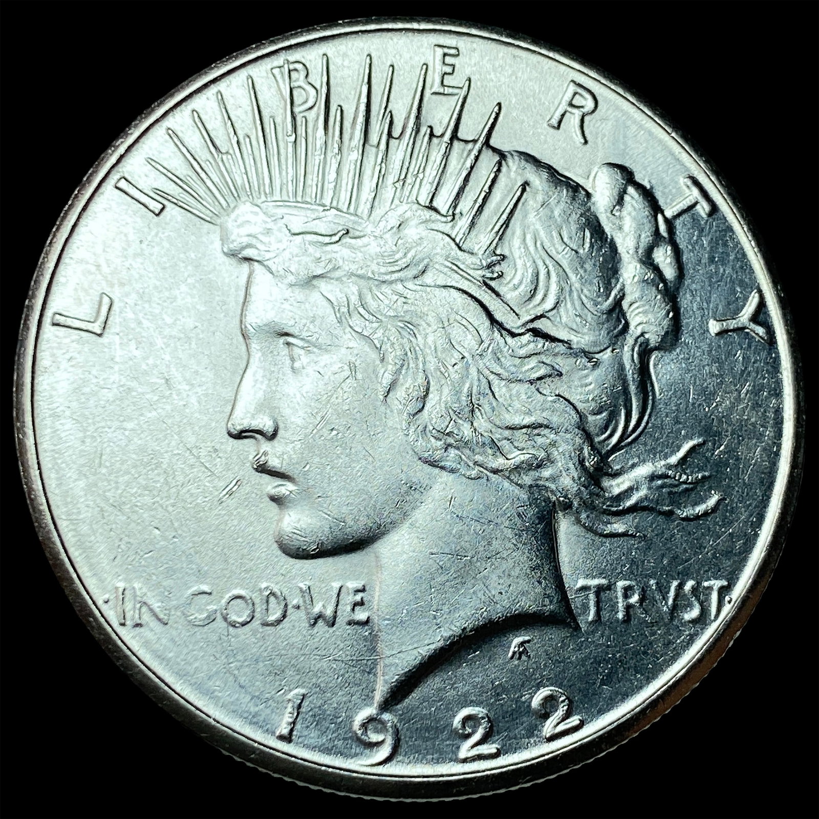 1922 Silver Peace Dollar UNCIRCULATED (1 of 2)