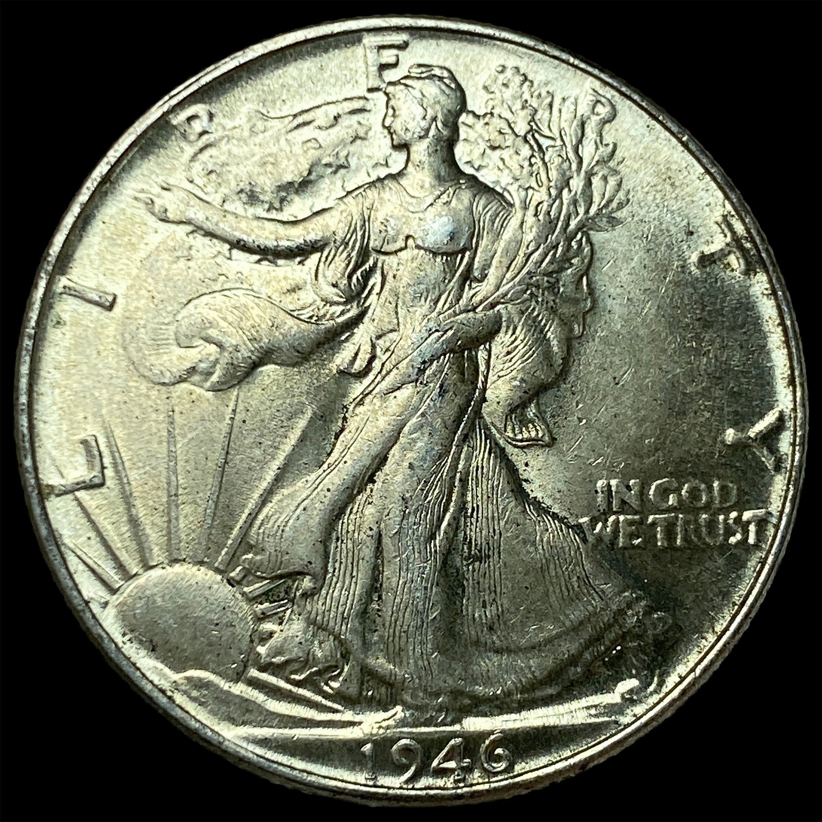 1946 Silver Half Dollar (Walking Liberty) UNCIRCULATED: 1946 Silver Half Dollar (Walking Liberty) UNCIRCULATED