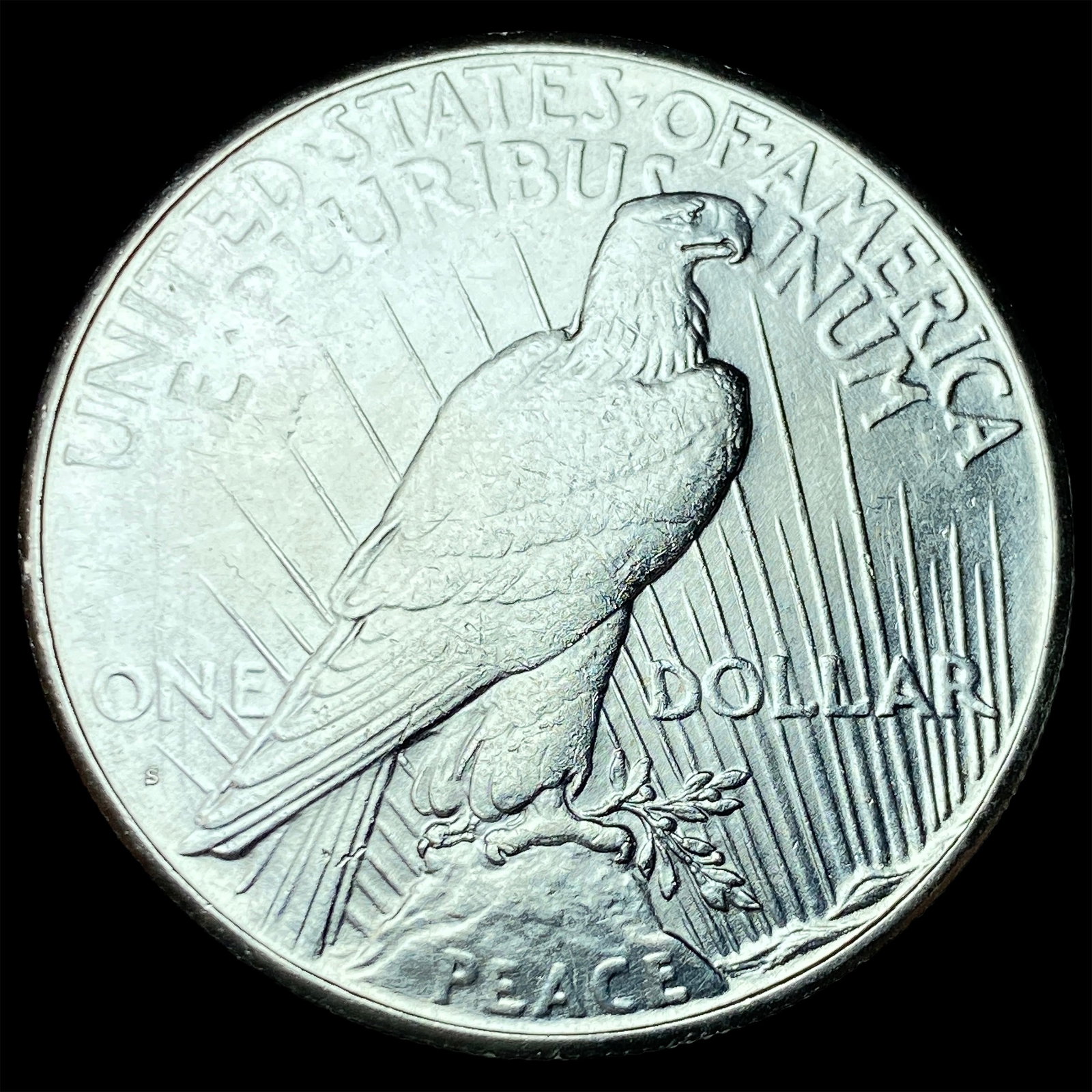 1925-S Silver Peace Dollar UNCIRCULATED - 2
