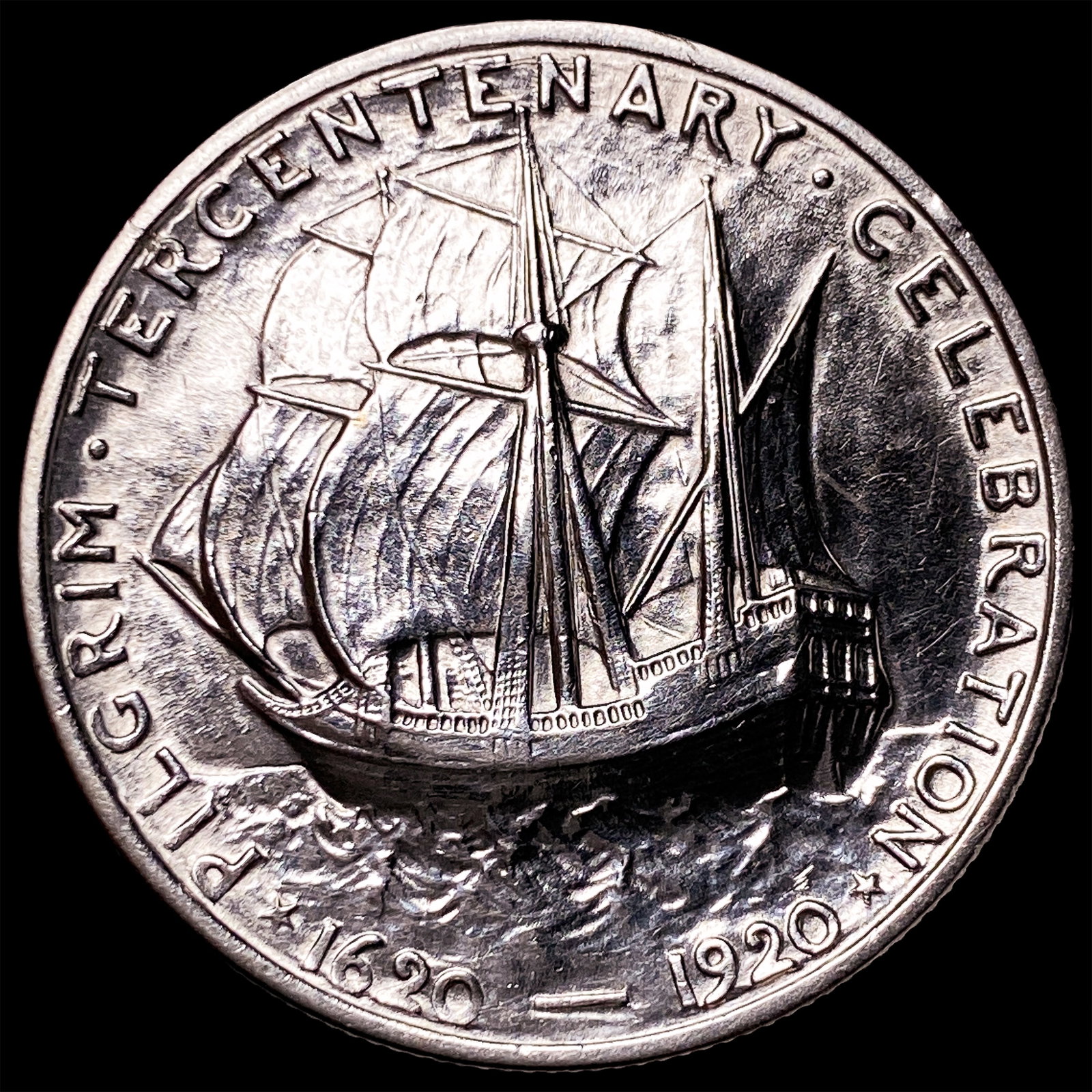 1920 Silver Pilgrim Half Dollar UNCIRCULATED - 2