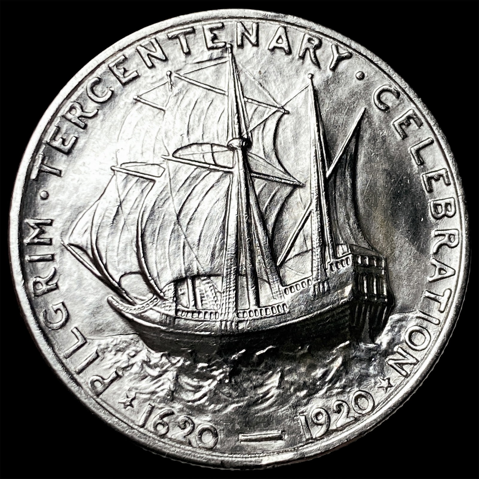 1920 Silver Pilgrim Half Dollar UNCIRCULATED - 2