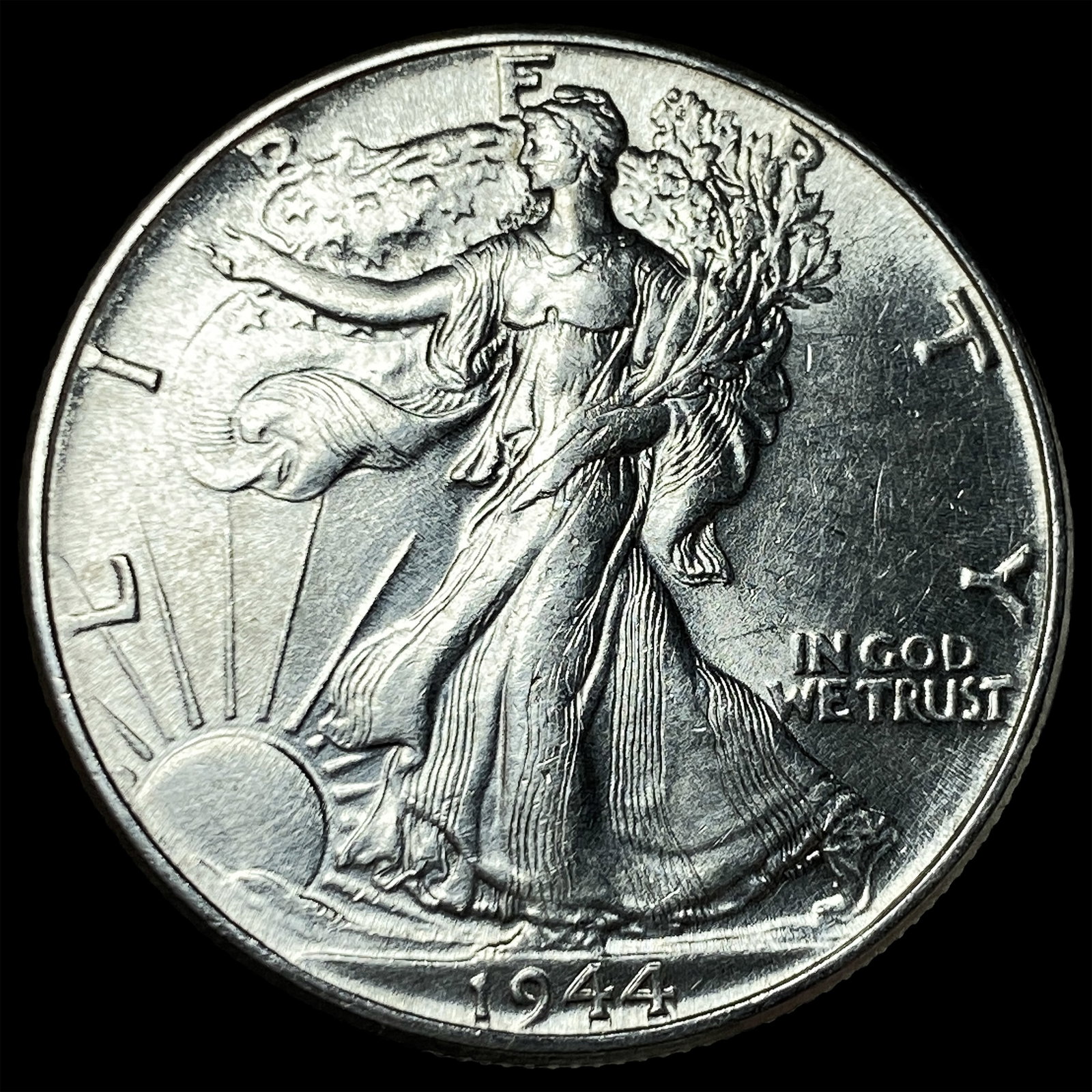1944 Walking Liberty Half Dollar UNCIRCULATED (1 of 2)