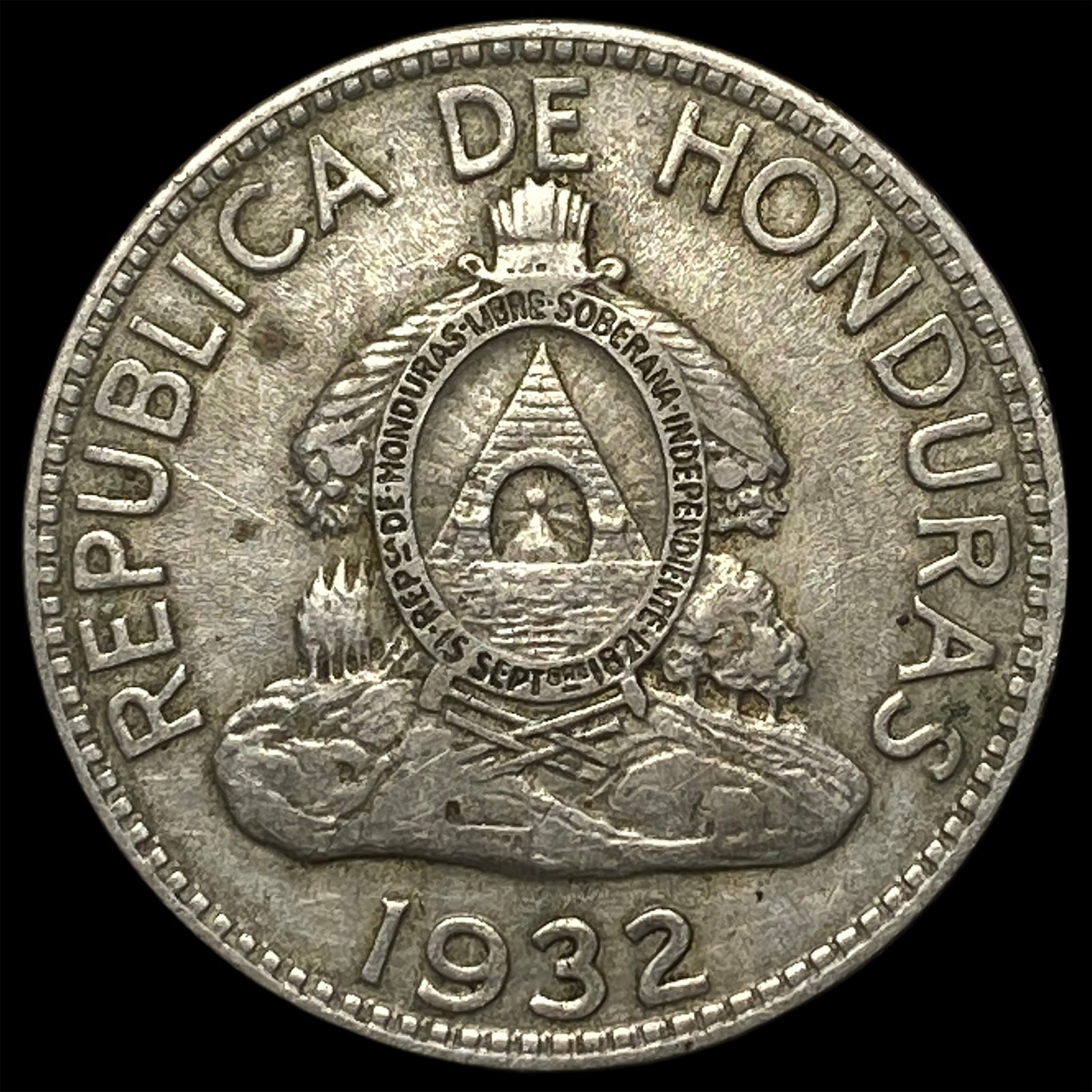 1932 Honduras Copper Nickel 10 Centavos (1 of 2)
