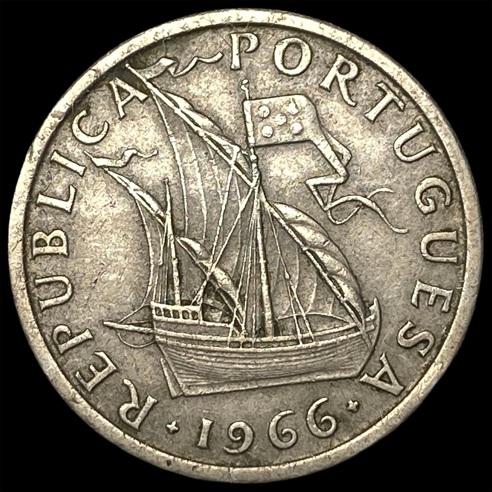 1966 Portugal Copper Nickel 5 Escudos (1 of 2)