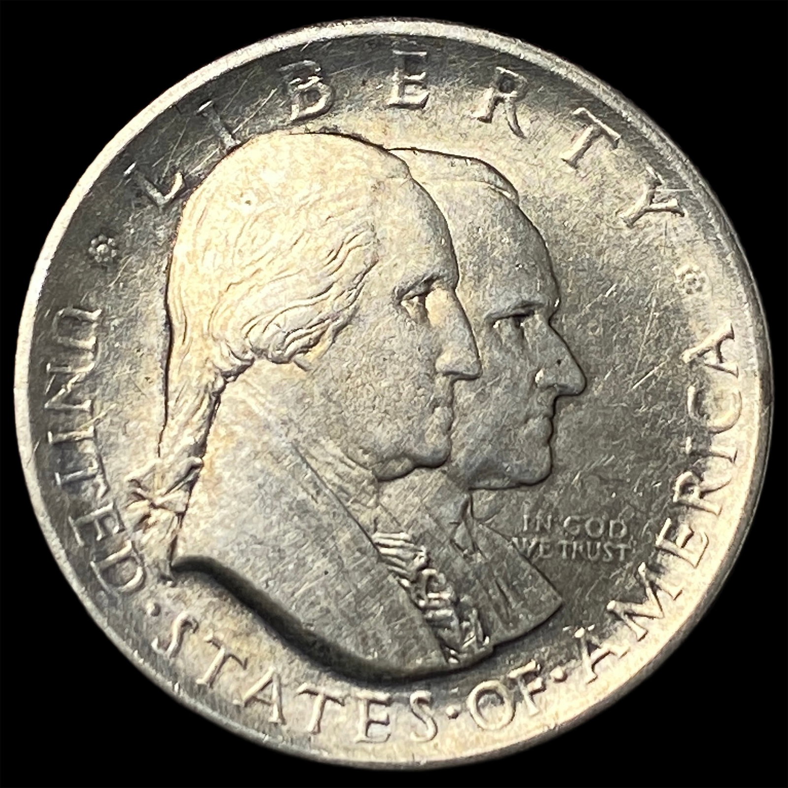 1926 Silver Sesquicentennial Half Dollar CLOSELY UNCIRCULATED (1 of 2)
