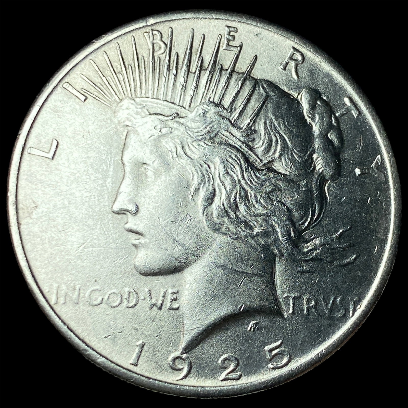 1925 Silver Peace Dollar UNCIRCULATED (1 of 2)