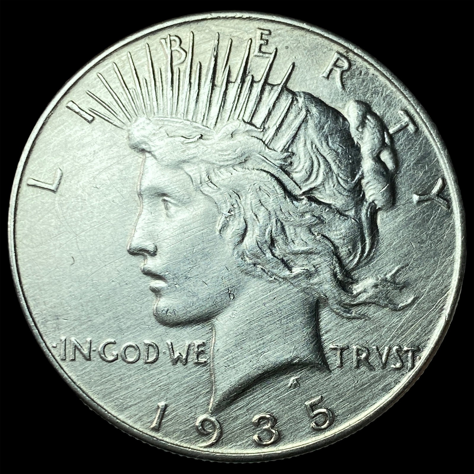 1935 Silver Peace Dollar CLOSELY UNCIRCULATED: 1935 Silver Peace Dollar CLOSELY UNCIRCULATED