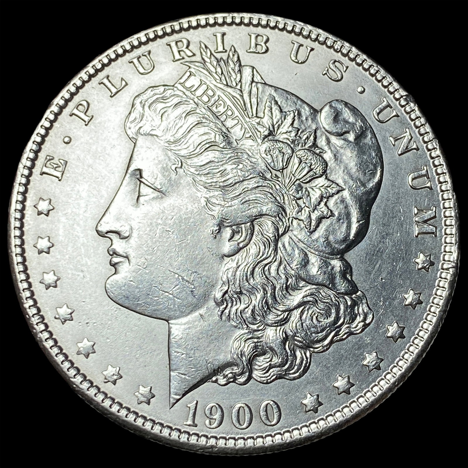 1900 Morgan Silver Dollar UNCIRCULATED (1 of 2)